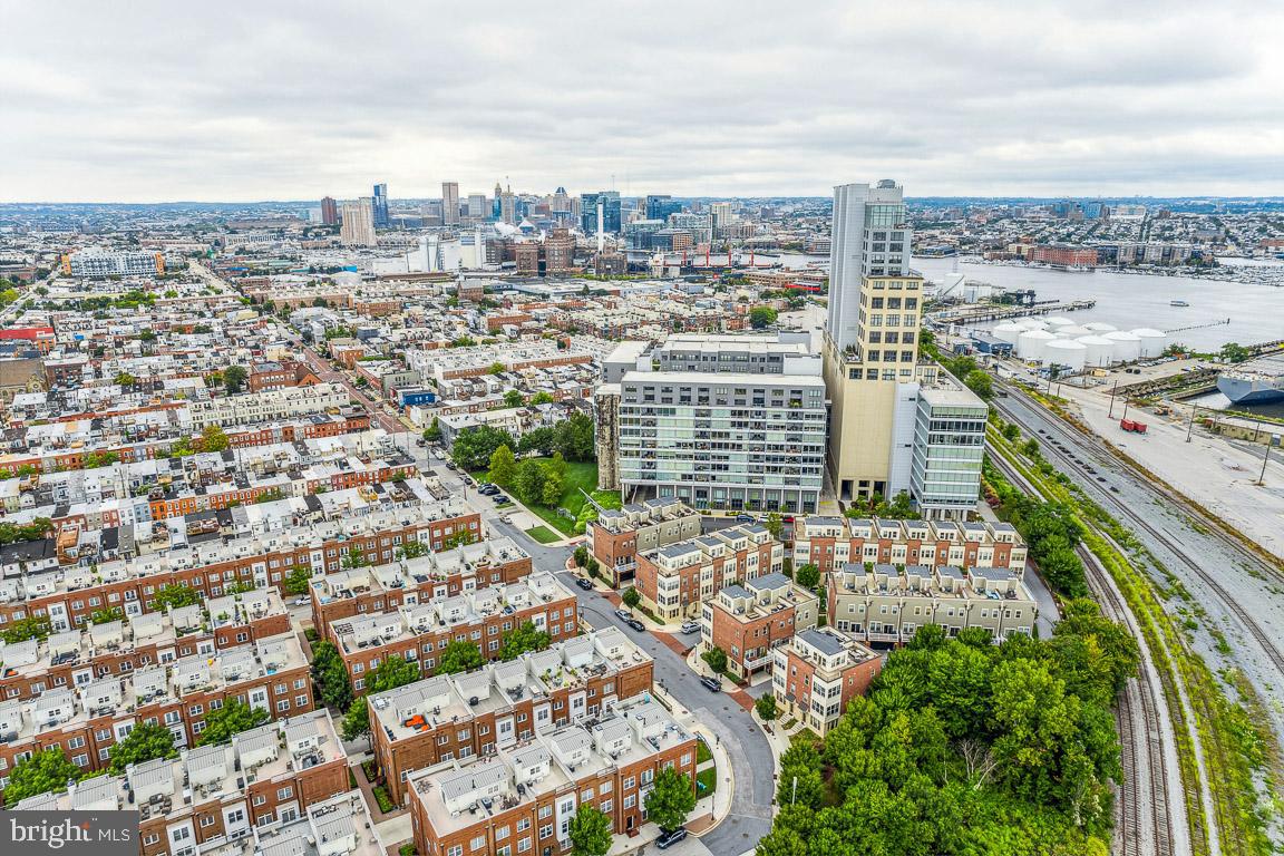 LOCUST POINT - Residential