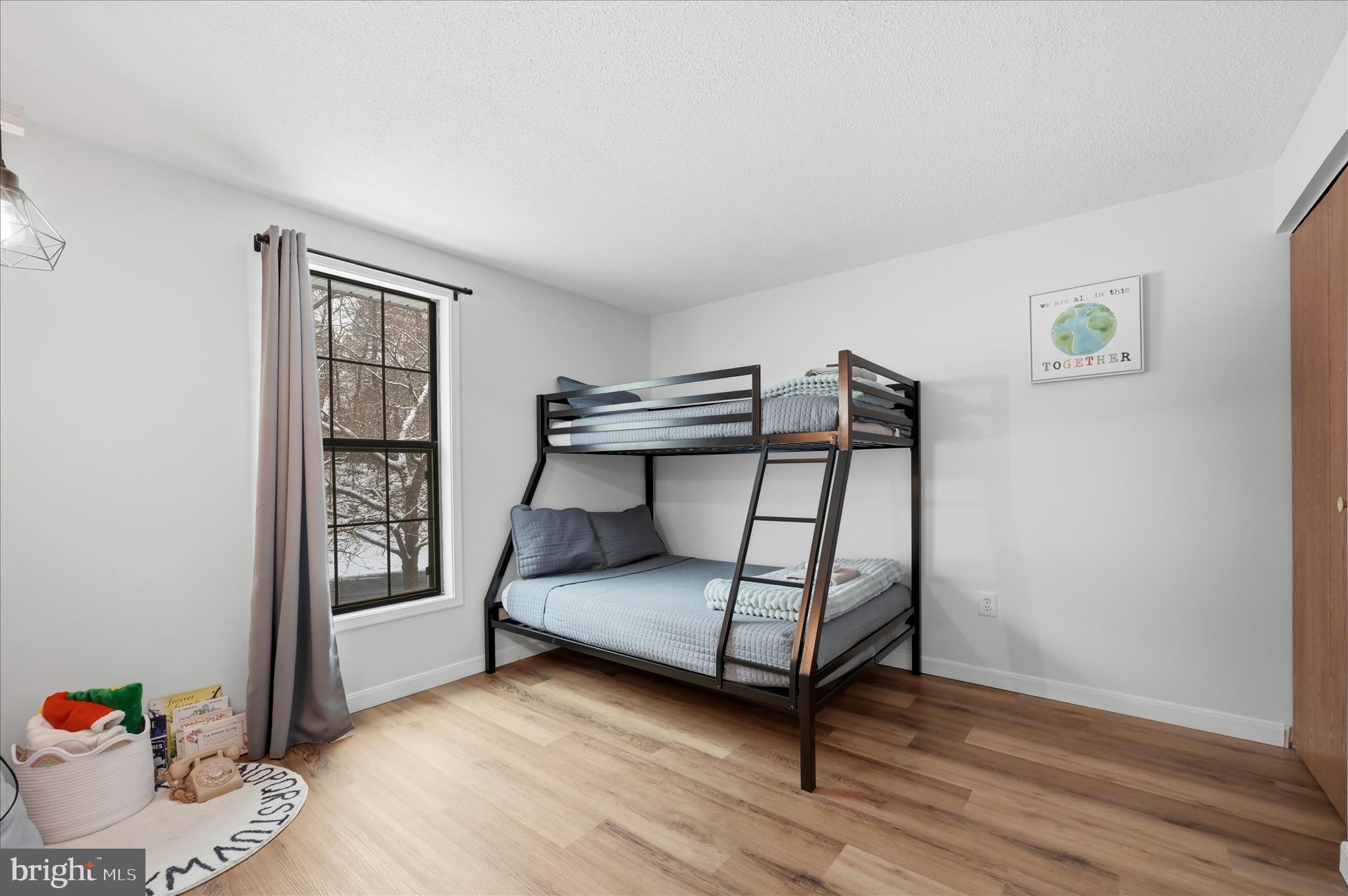 LAKEVIEW - Residential