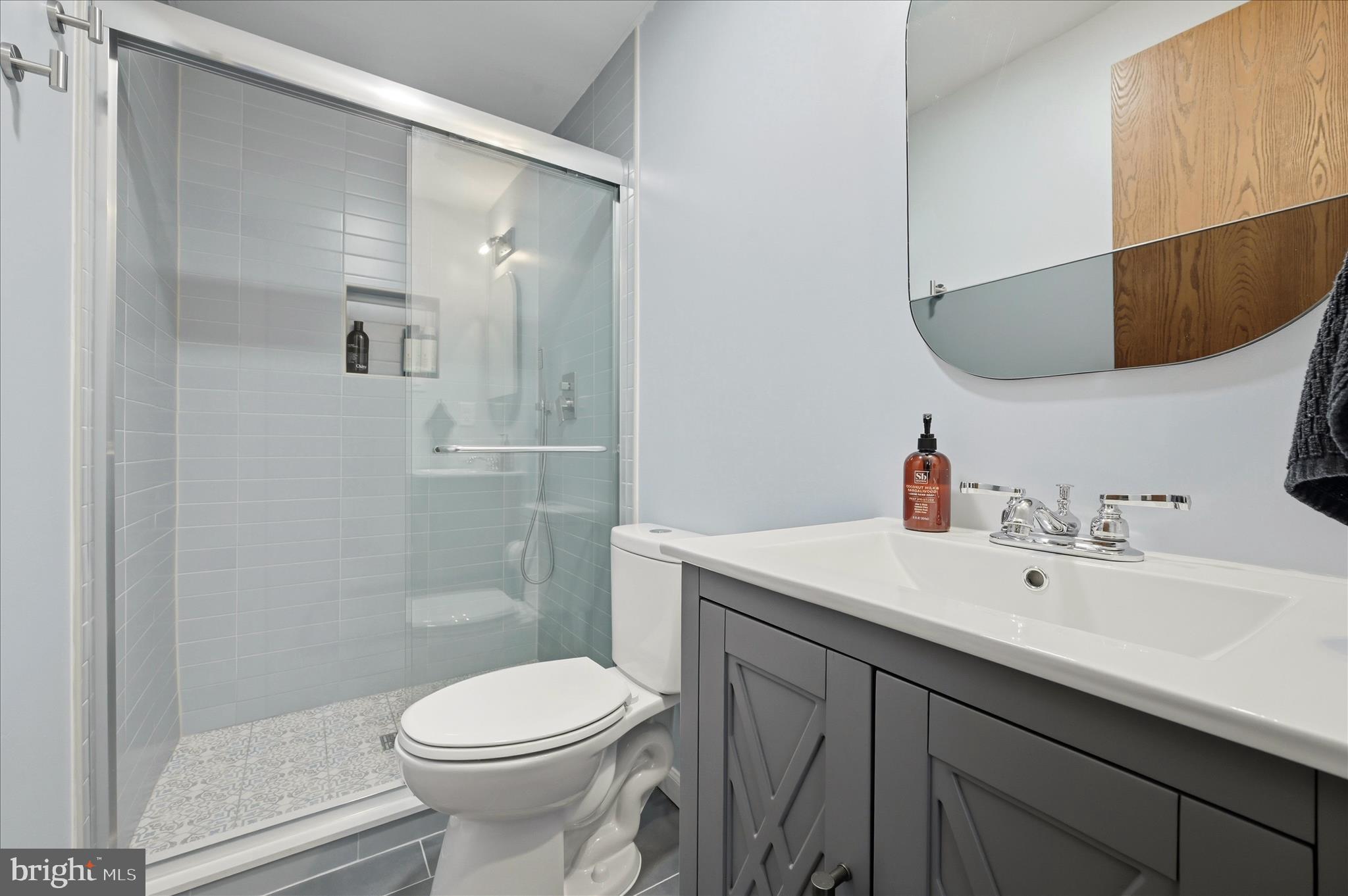 LAKEVIEW - Residential