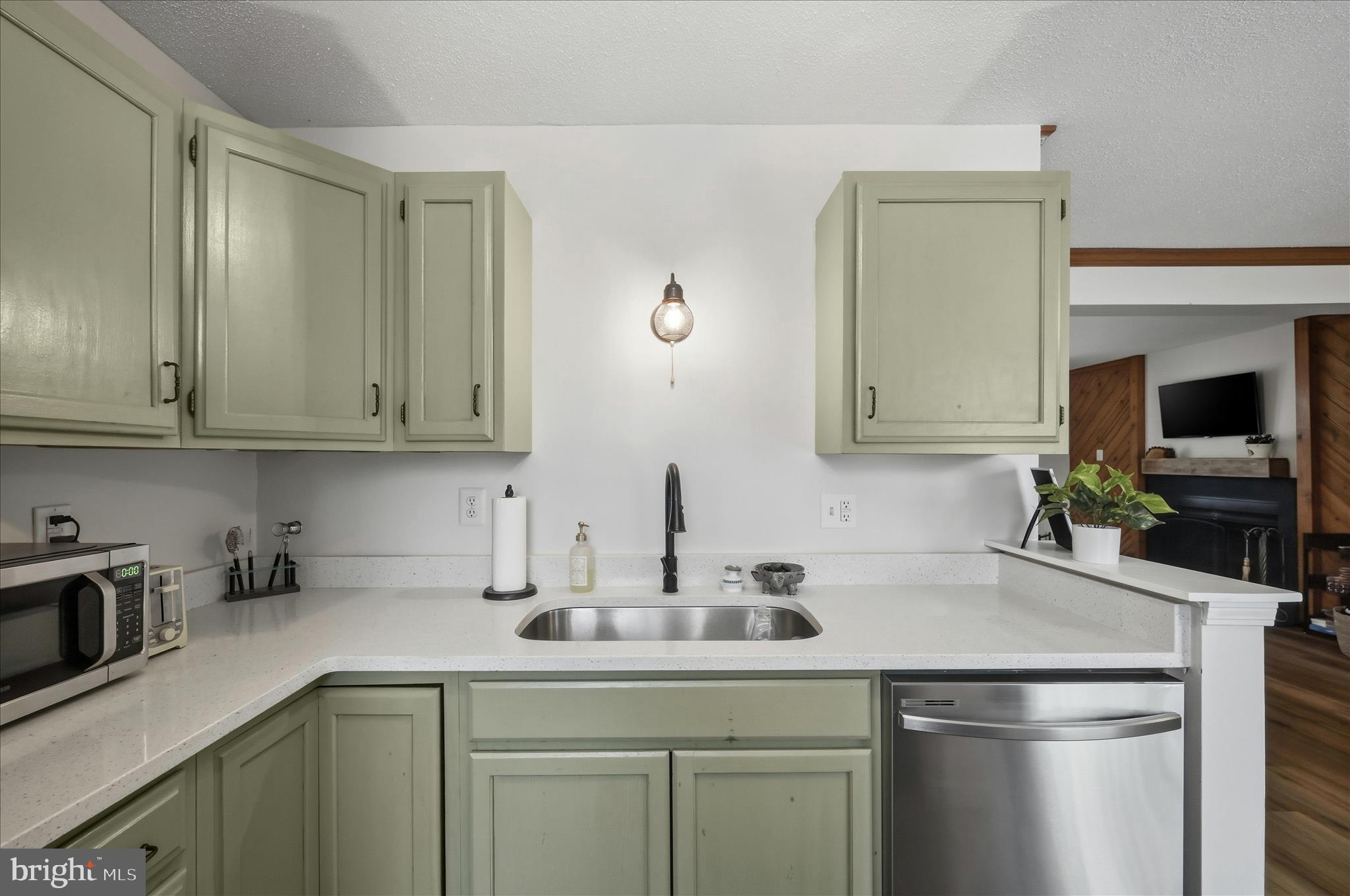 LAKEVIEW - Residential