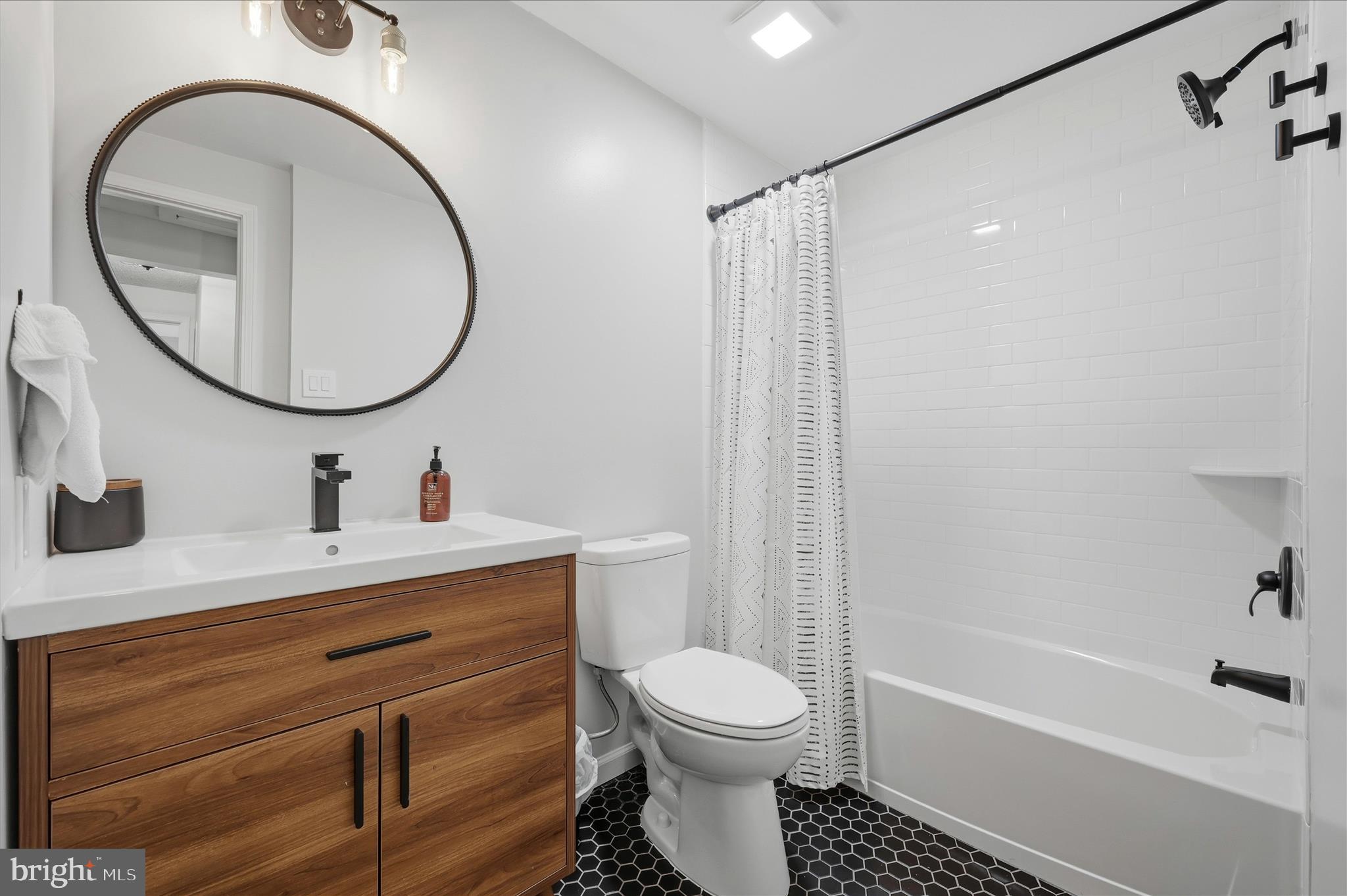 LAKEVIEW - Residential