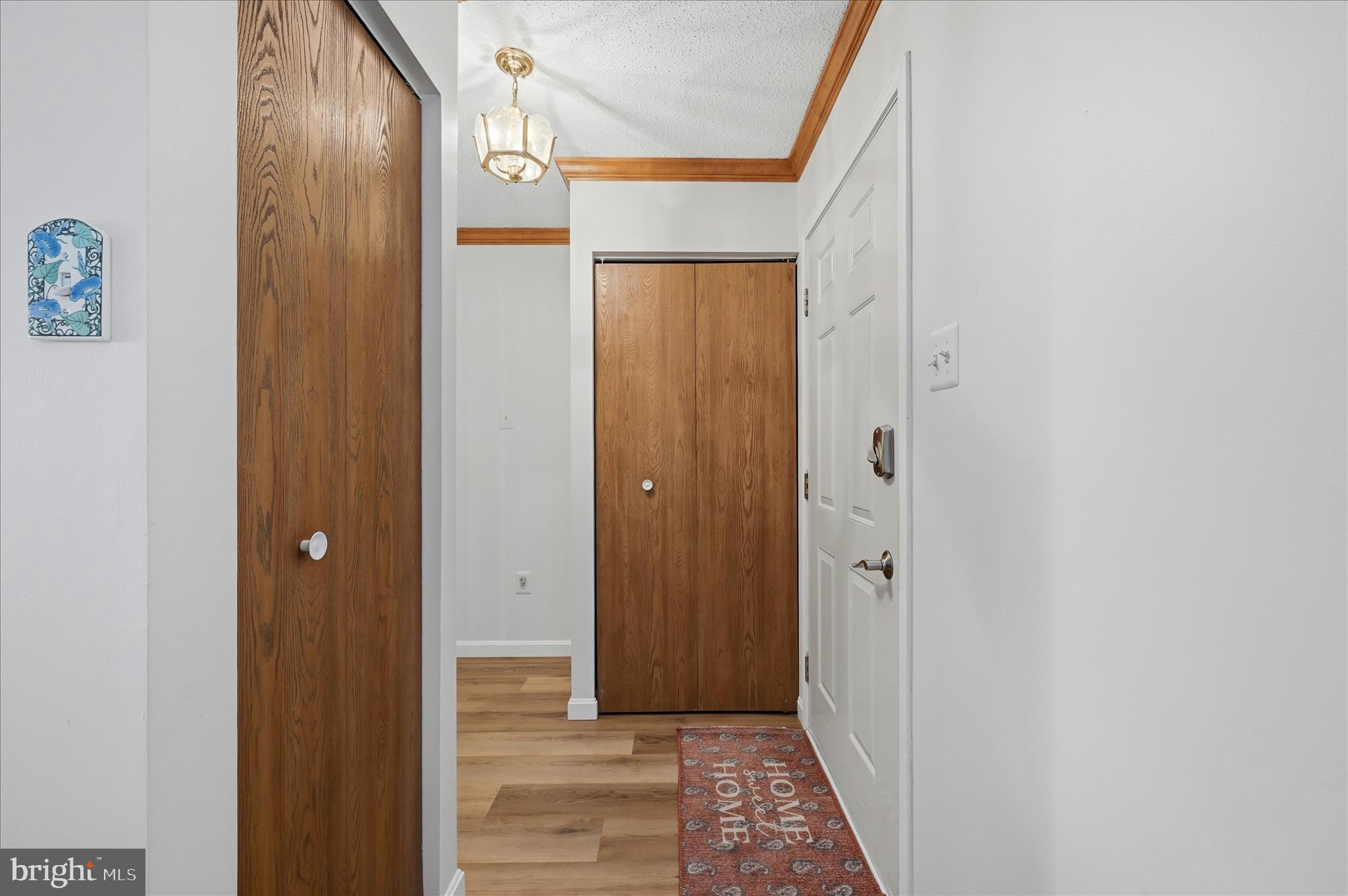 LAKEVIEW - Residential