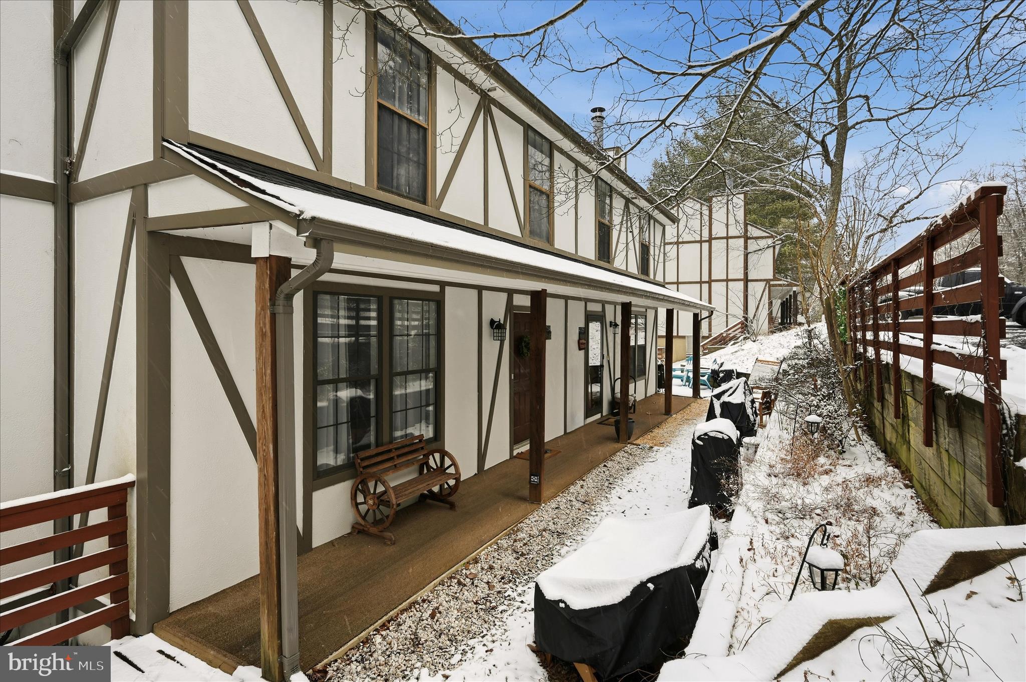 LAKEVIEW - Residential