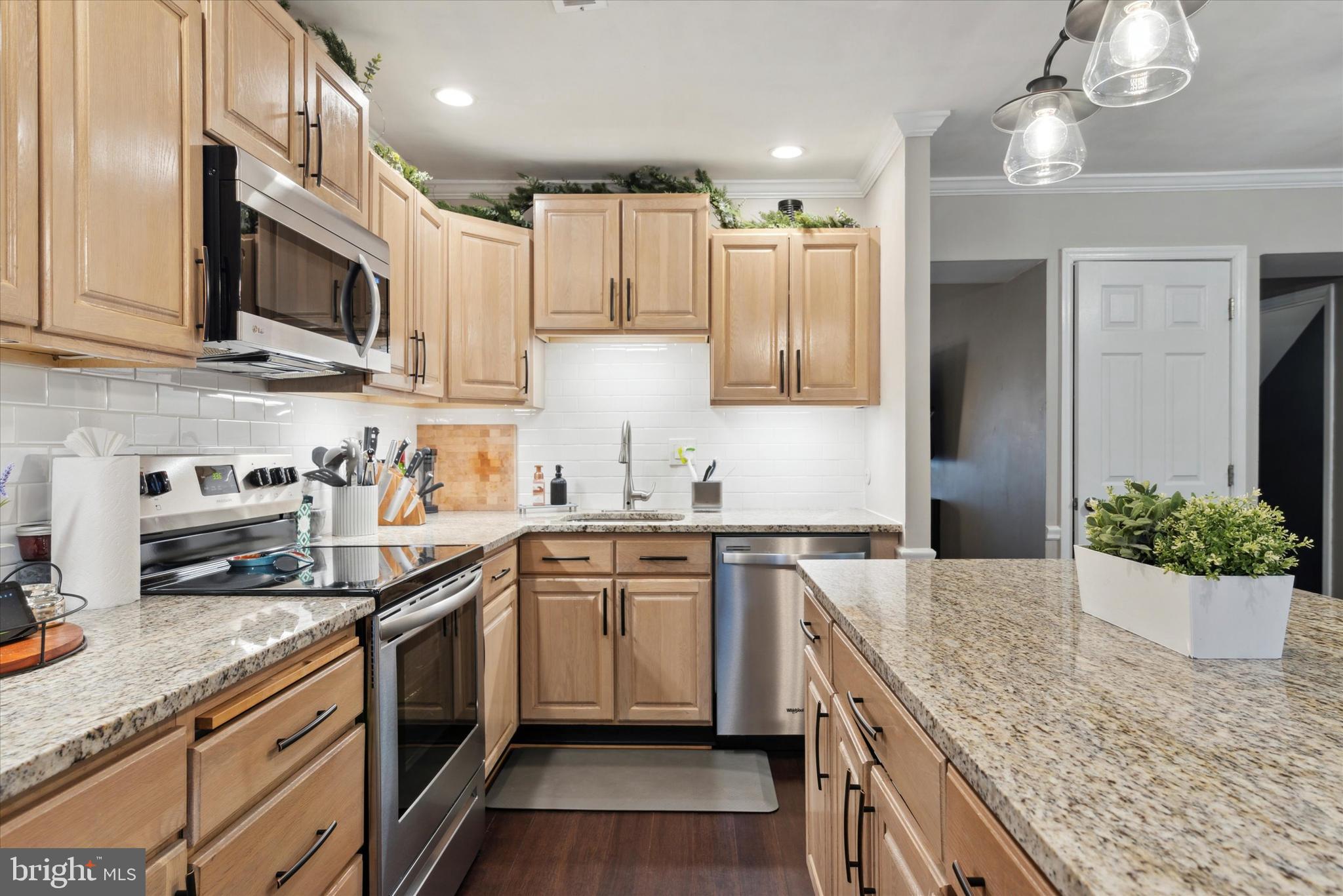 LAFAYETTE GREEN - Residential