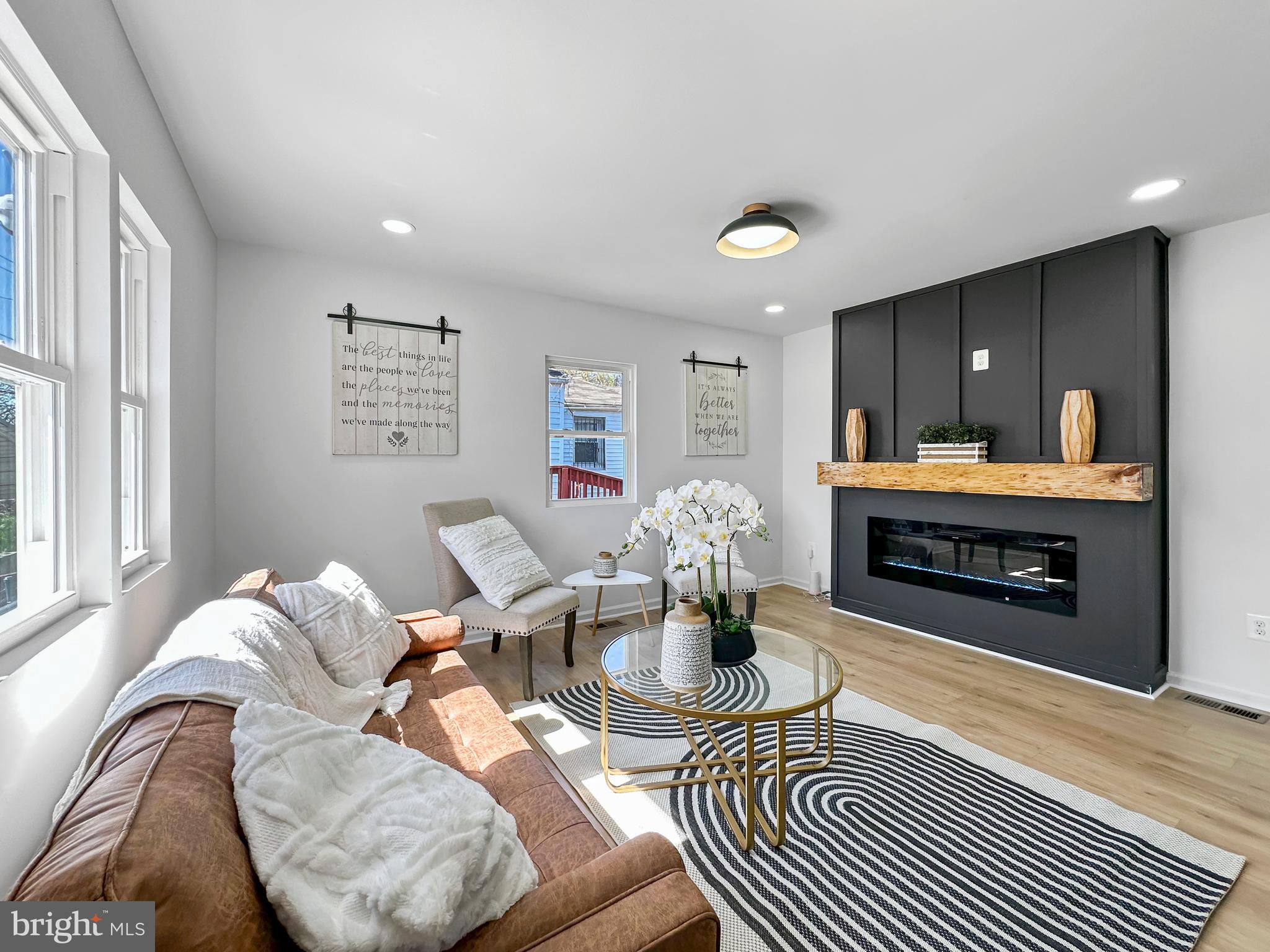 CHAPEL OAKS - Residential