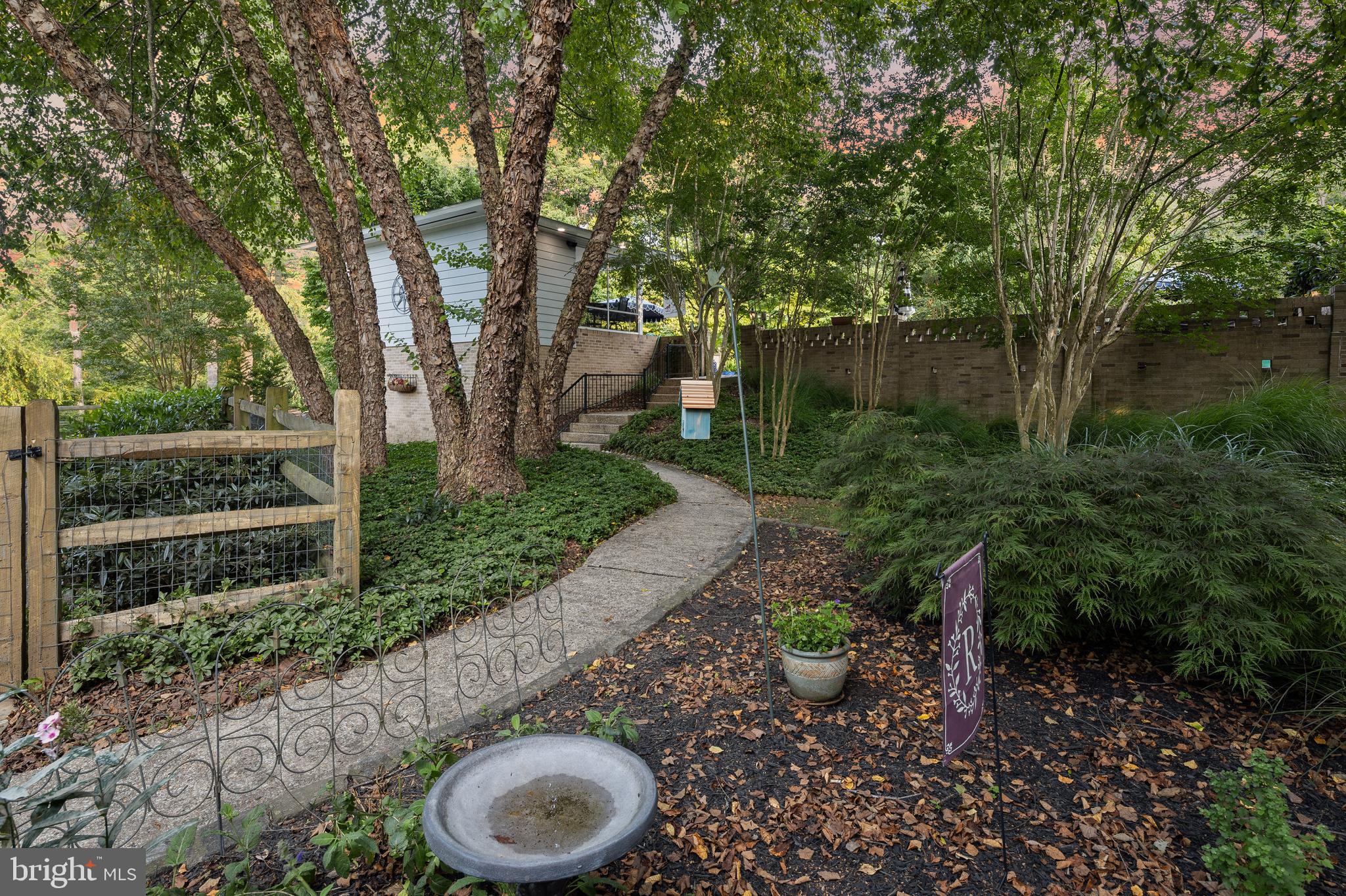 CAMBRIA - Residential