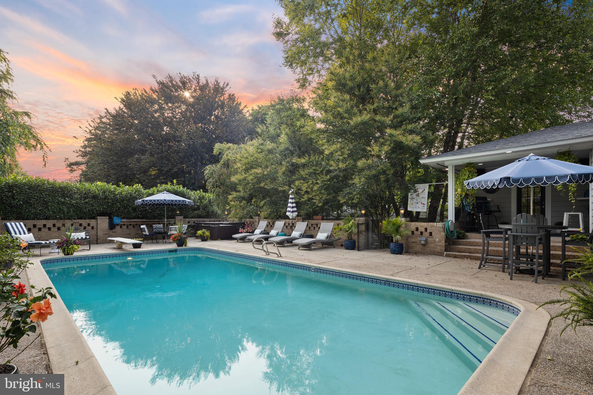 CAMBRIA - Residential