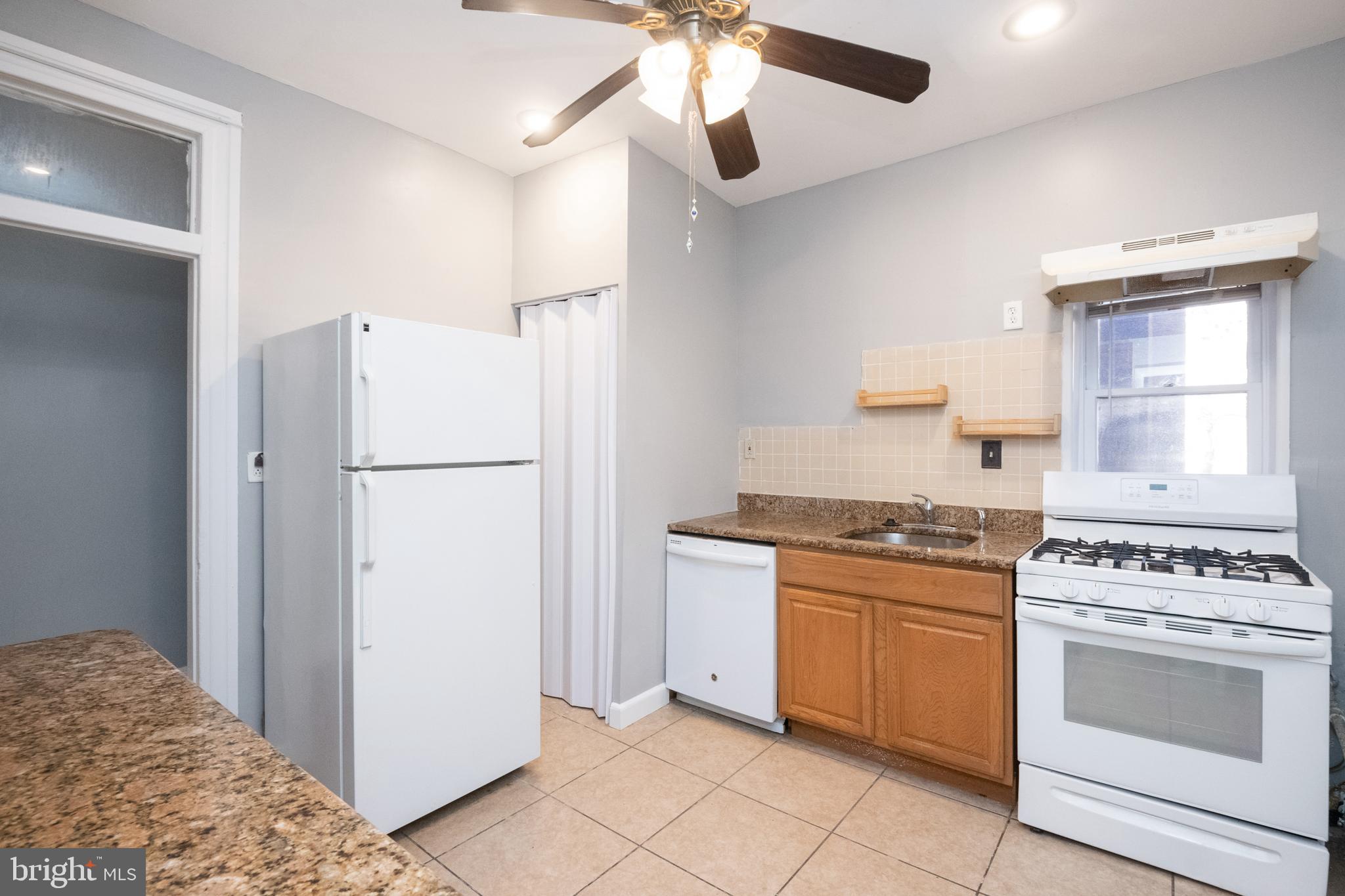 CHARLES VILLAGE - Residential Lease