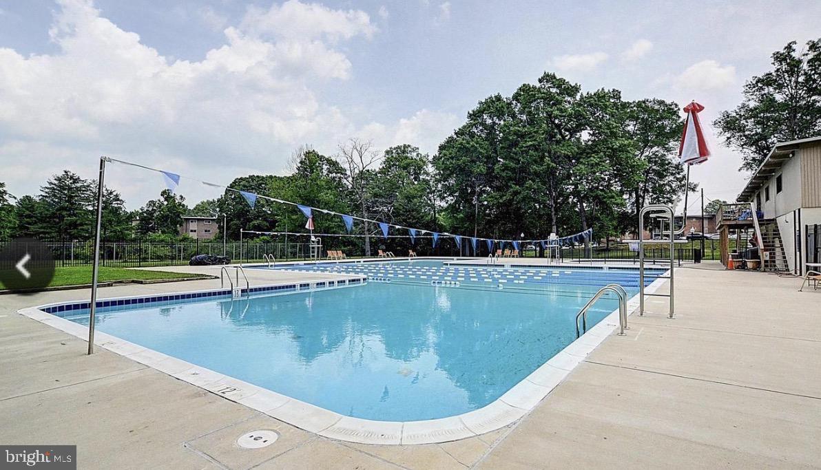 FRENCHMANS CREEK - Residential