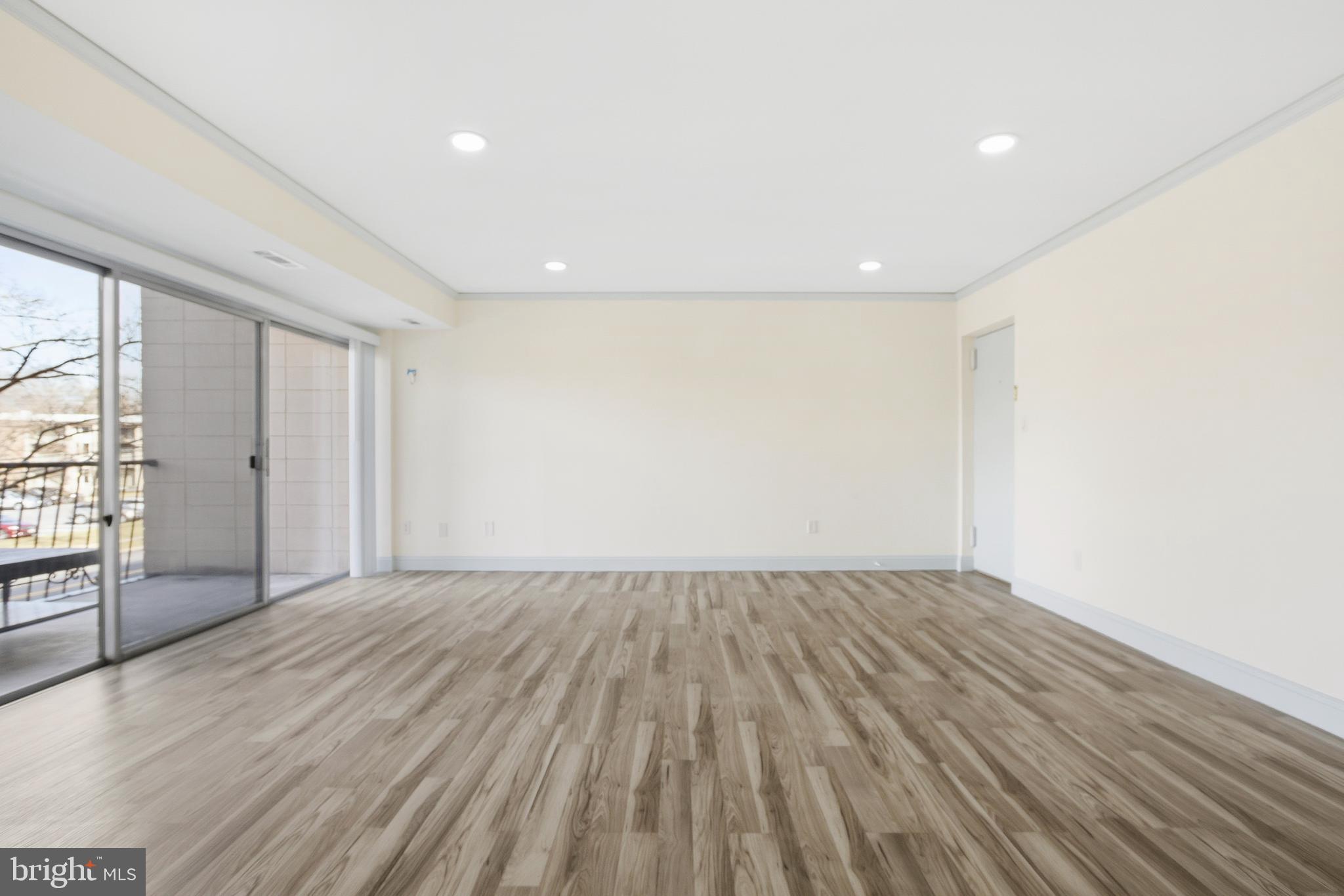 FRENCHMANS CREEK - Residential