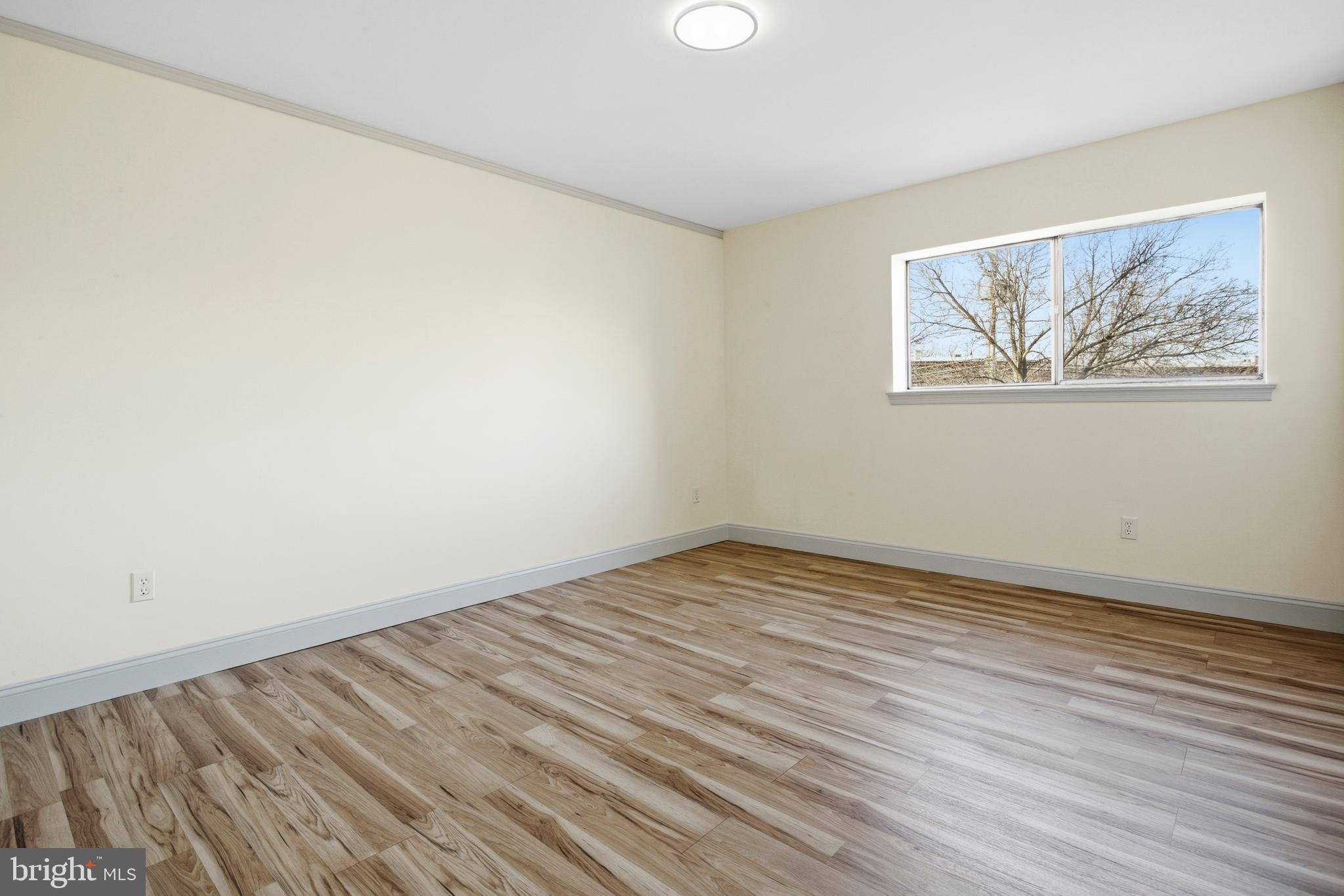 FRENCHMANS CREEK - Residential