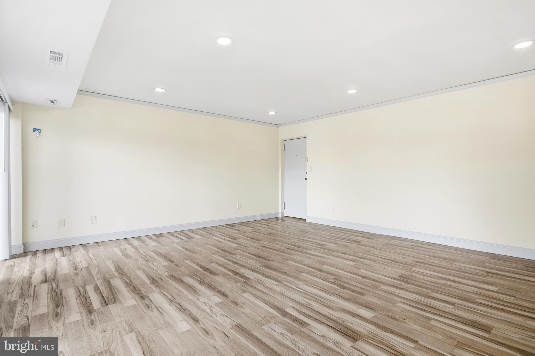 FRENCHMANS CREEK - Residential