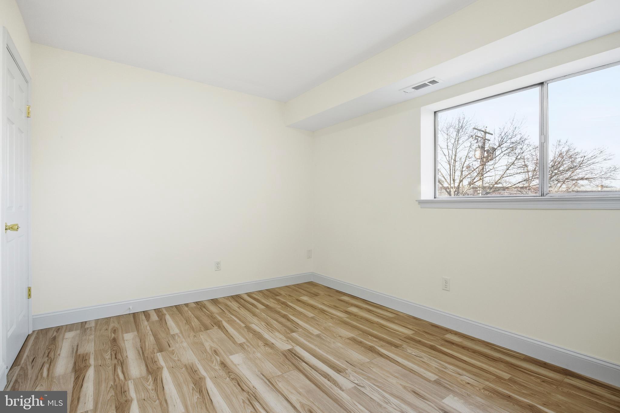 FRENCHMANS CREEK - Residential