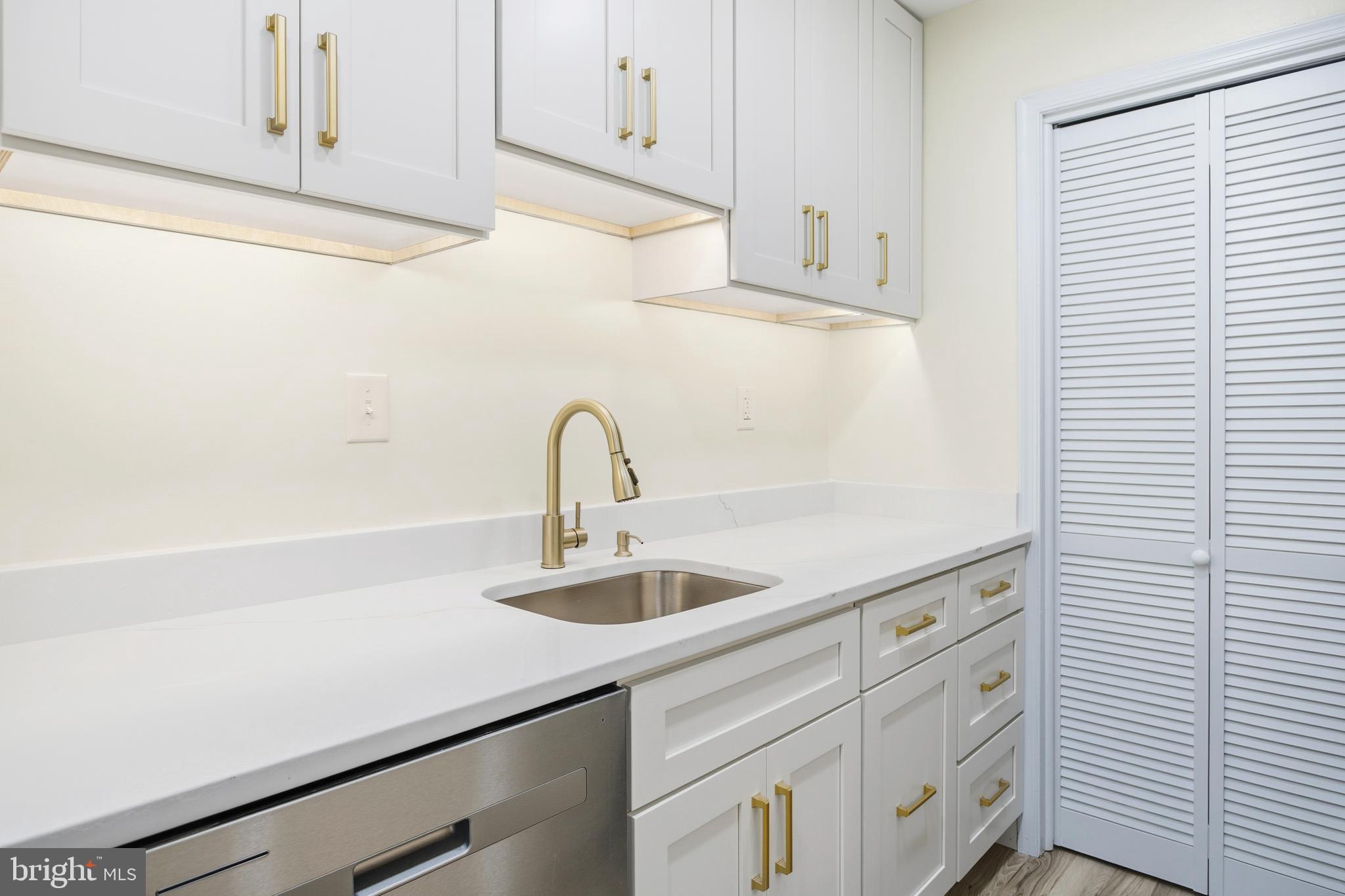 FRENCHMANS CREEK - Residential