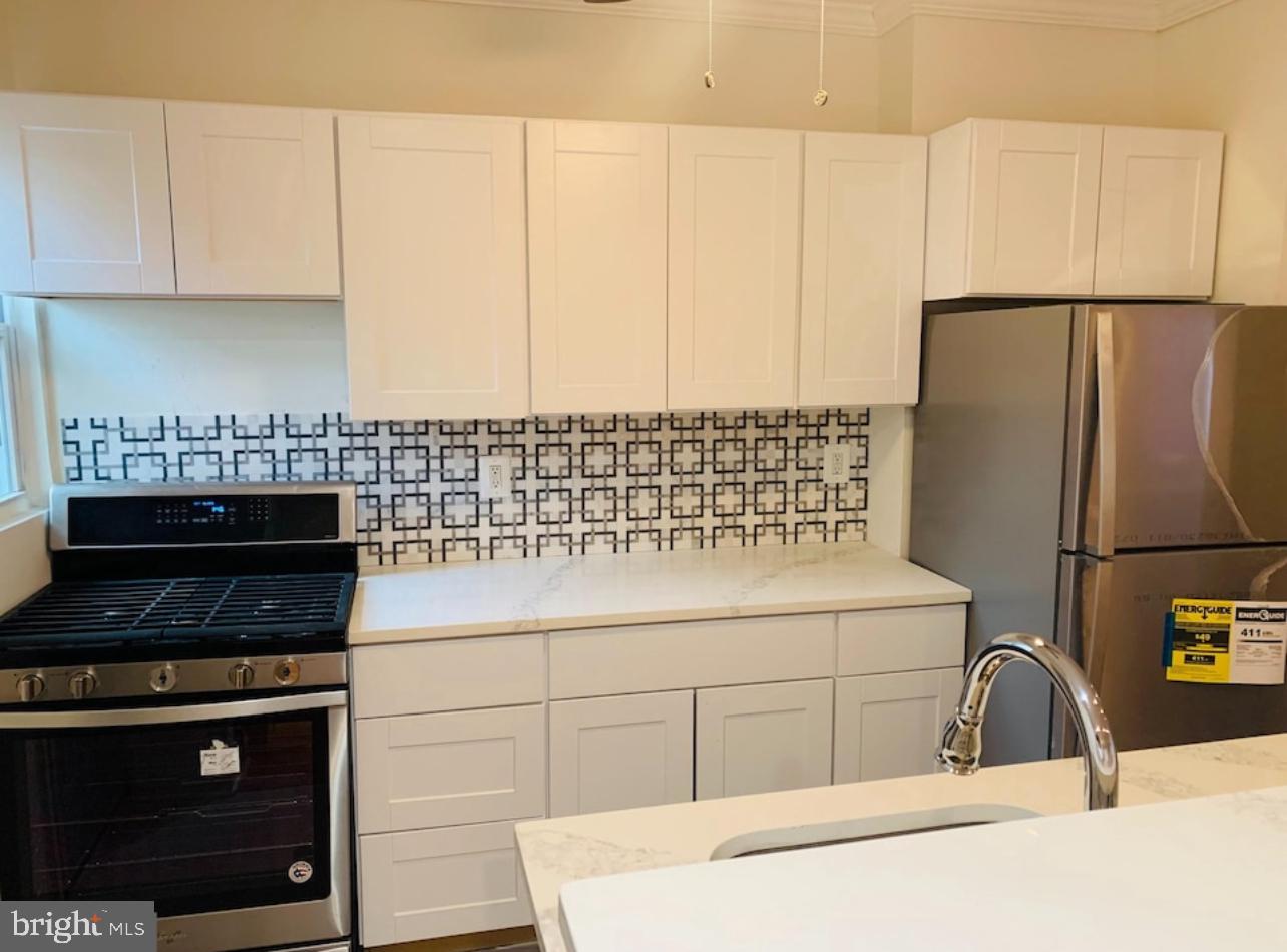 WAVERLY - Residential Lease