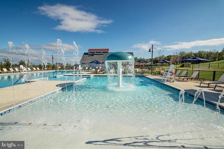 POTOMAC SHORES - Residential