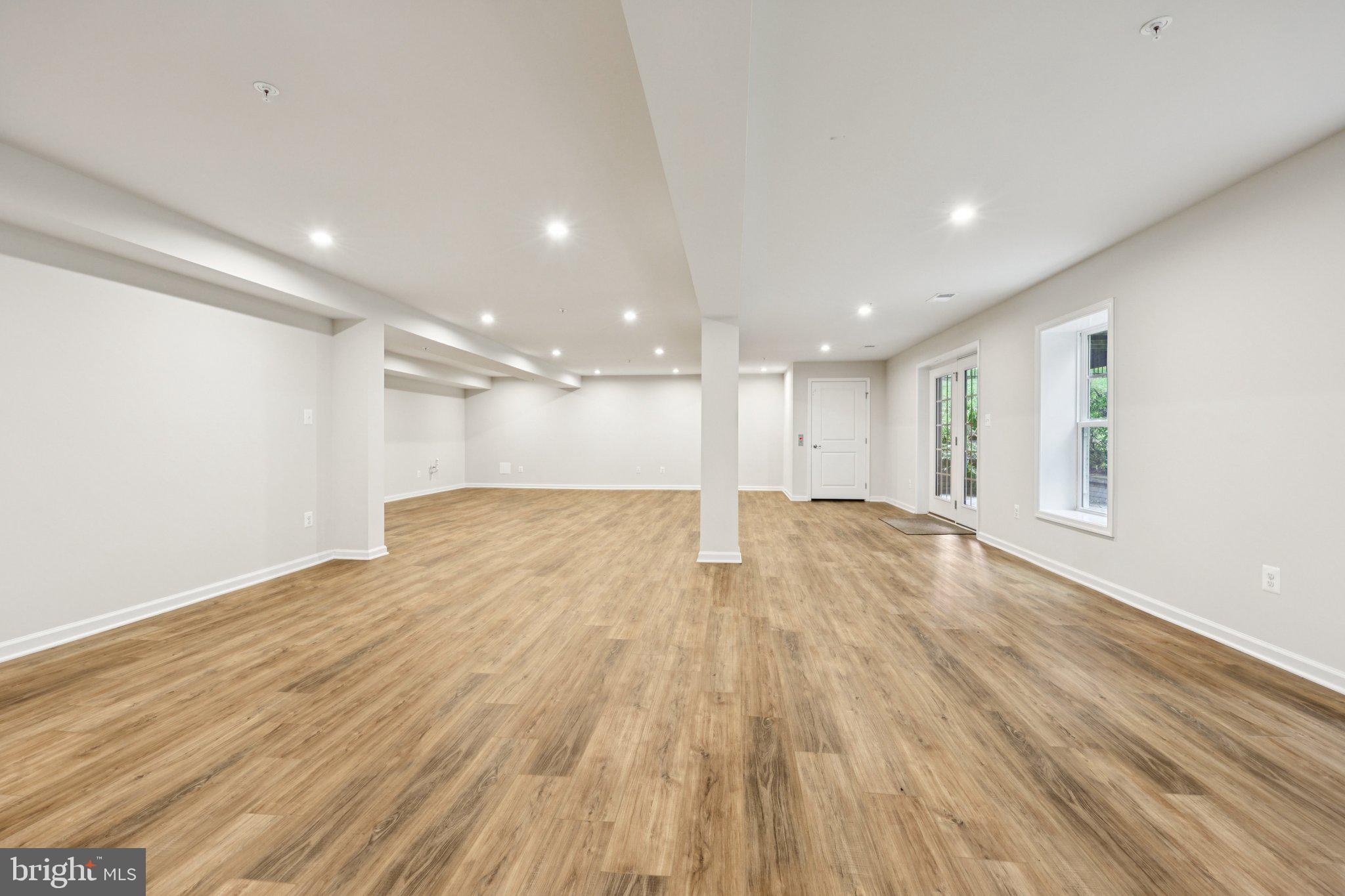 POTOMAC SHORES - Residential