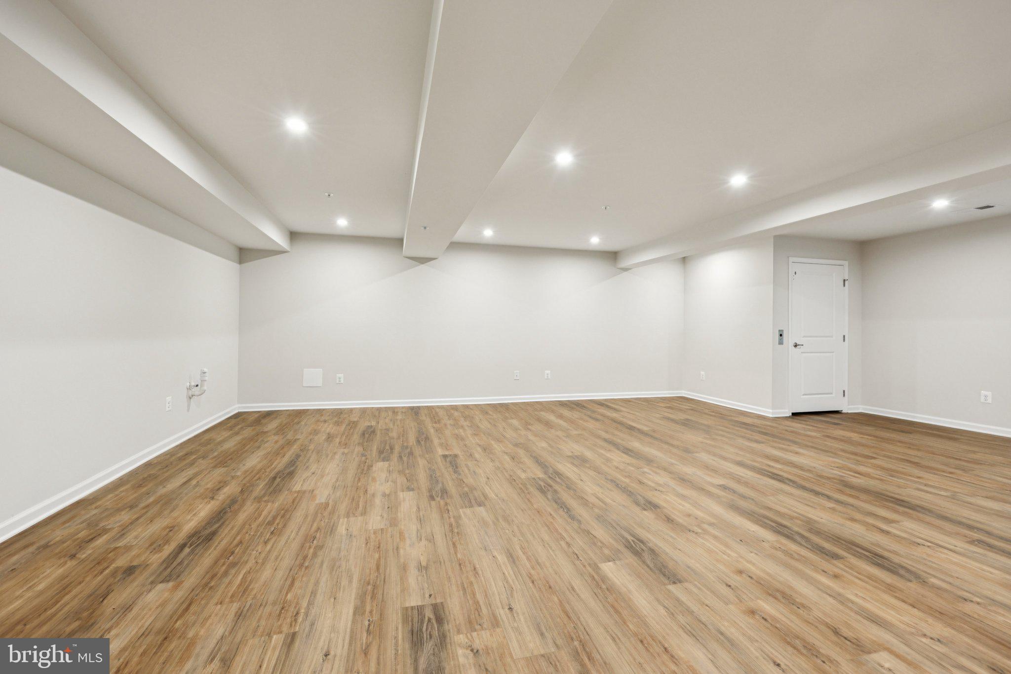 POTOMAC SHORES - Residential