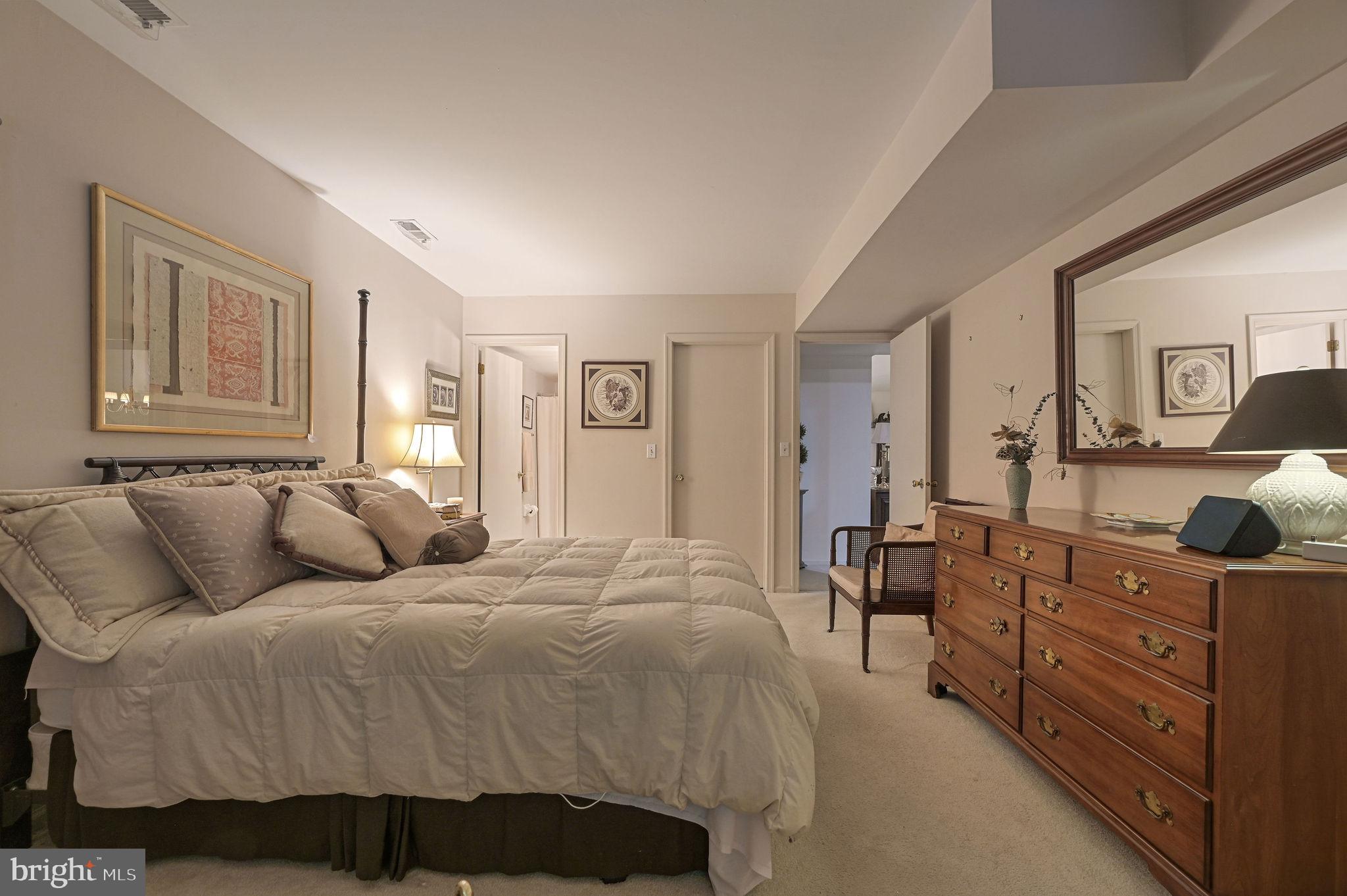 TURNBERRY - Residential