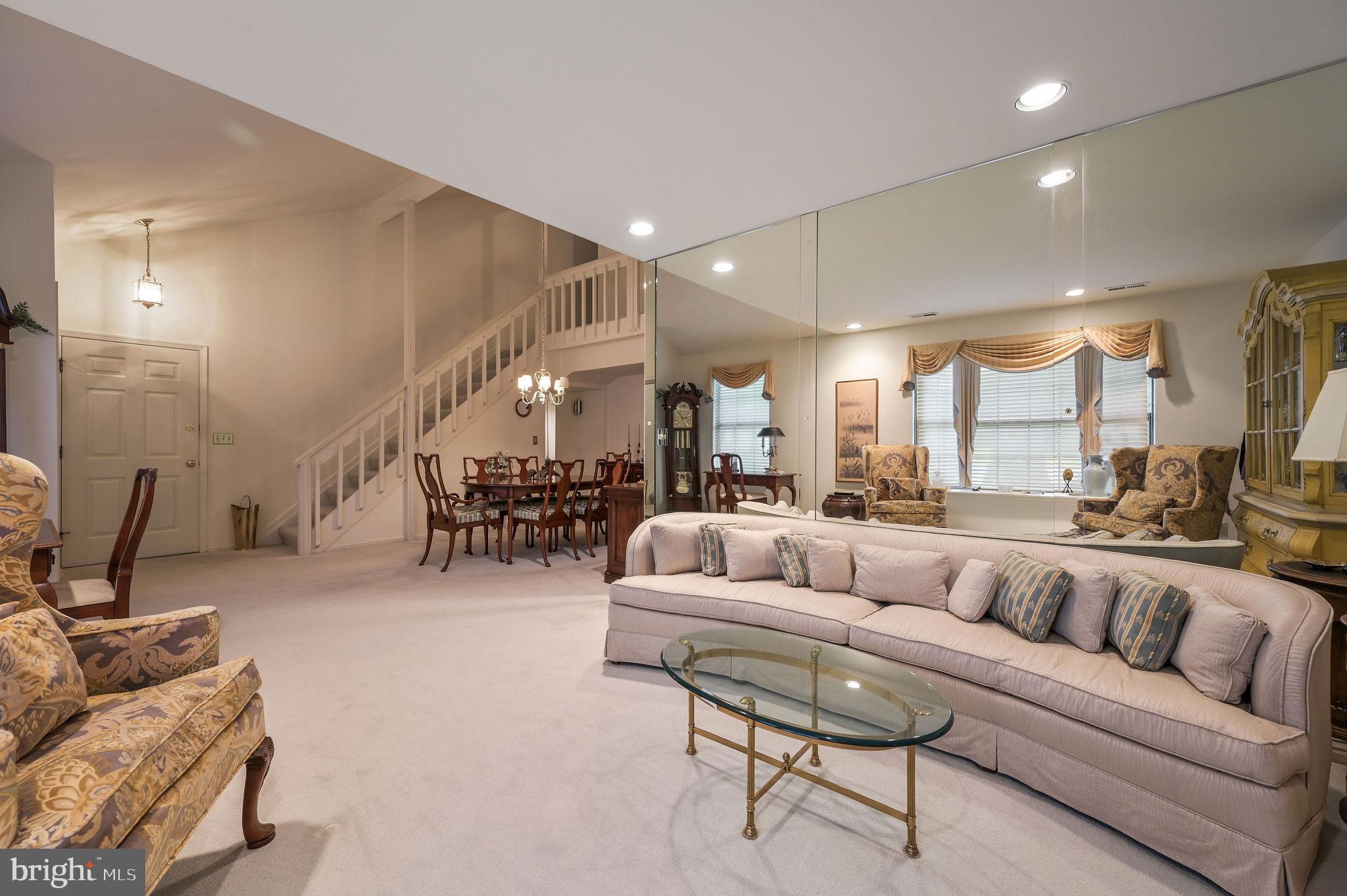 TURNBERRY - Residential
