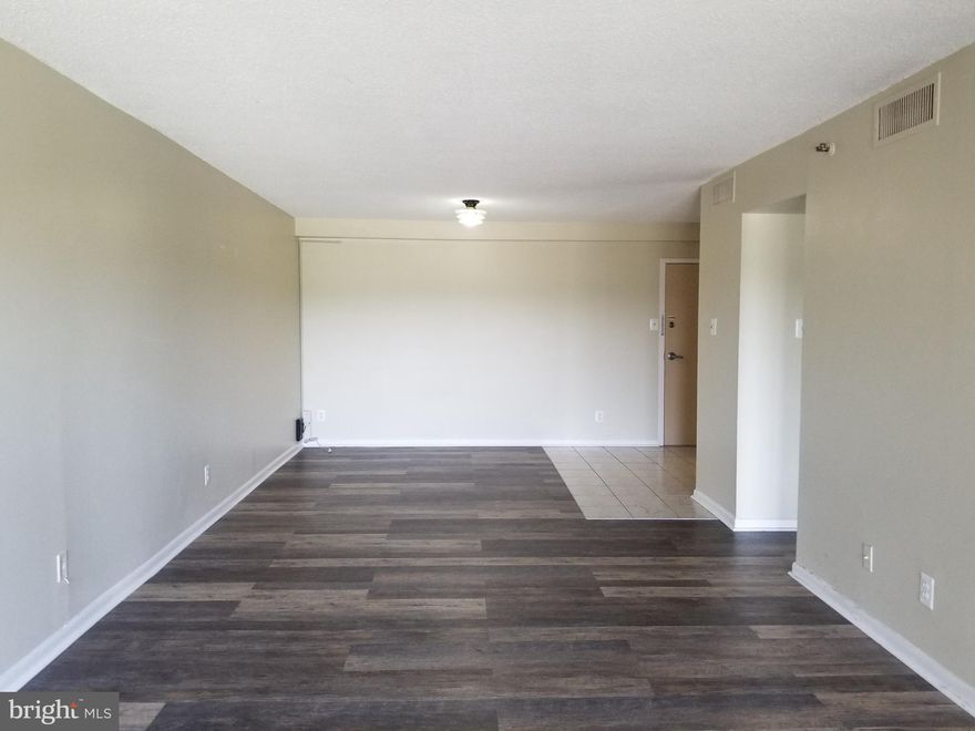 This beautifully maintained 1BR/1BA unit offers a spacious floor plan with charming front-facing views. Enjoy the convenience of an in-unit washer and dryer. The building features a variety of well-maintained amenities and is ideally located near major roads, the Metro, and both local and national retail options. The property is staffed 24/7 and equipped with CCTV monitoring of the exterior and garage.  Please include pre-approval and financial information with your offer. Move in/out fee apply.