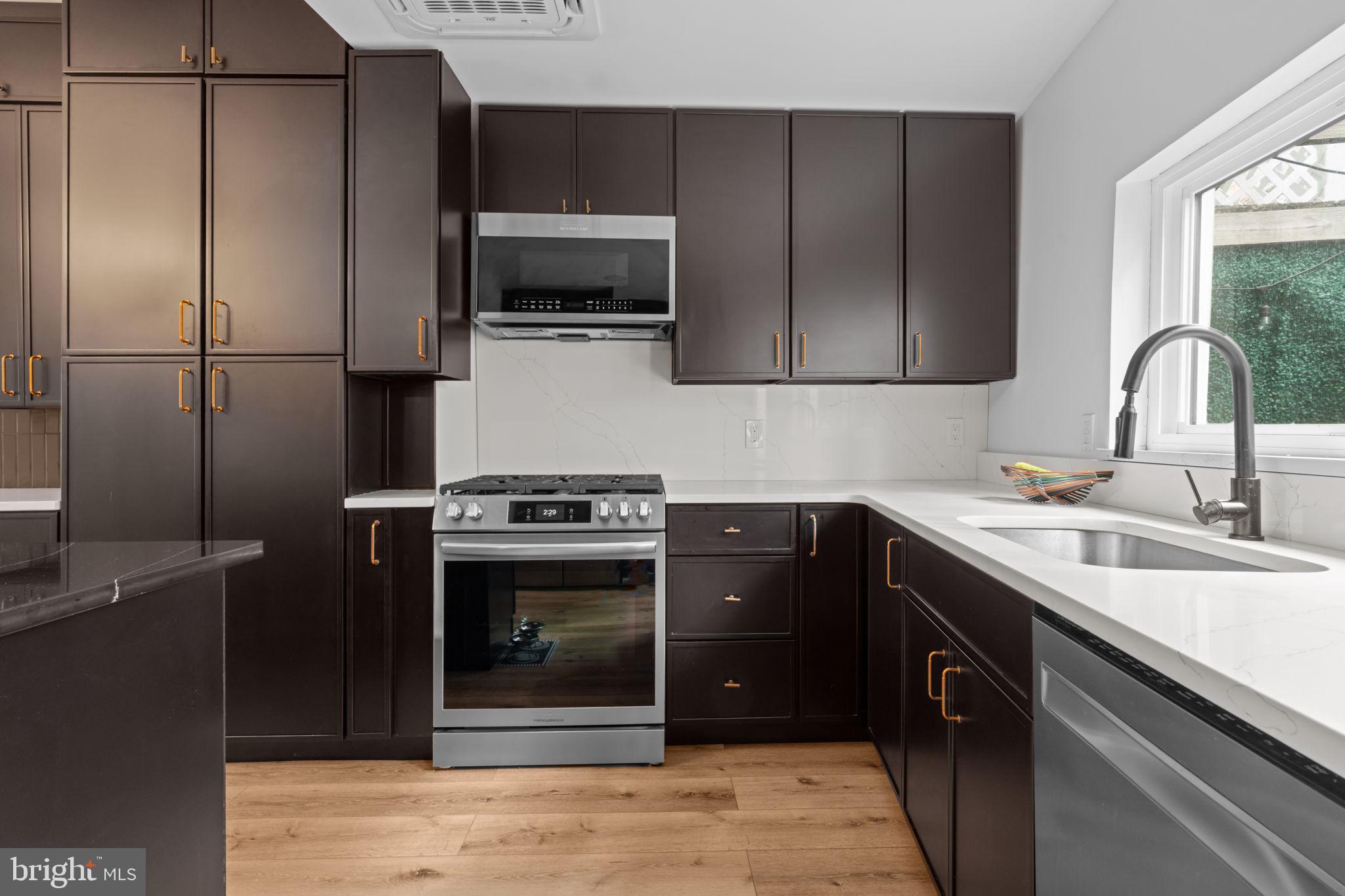 BELLA VISTA - Residential