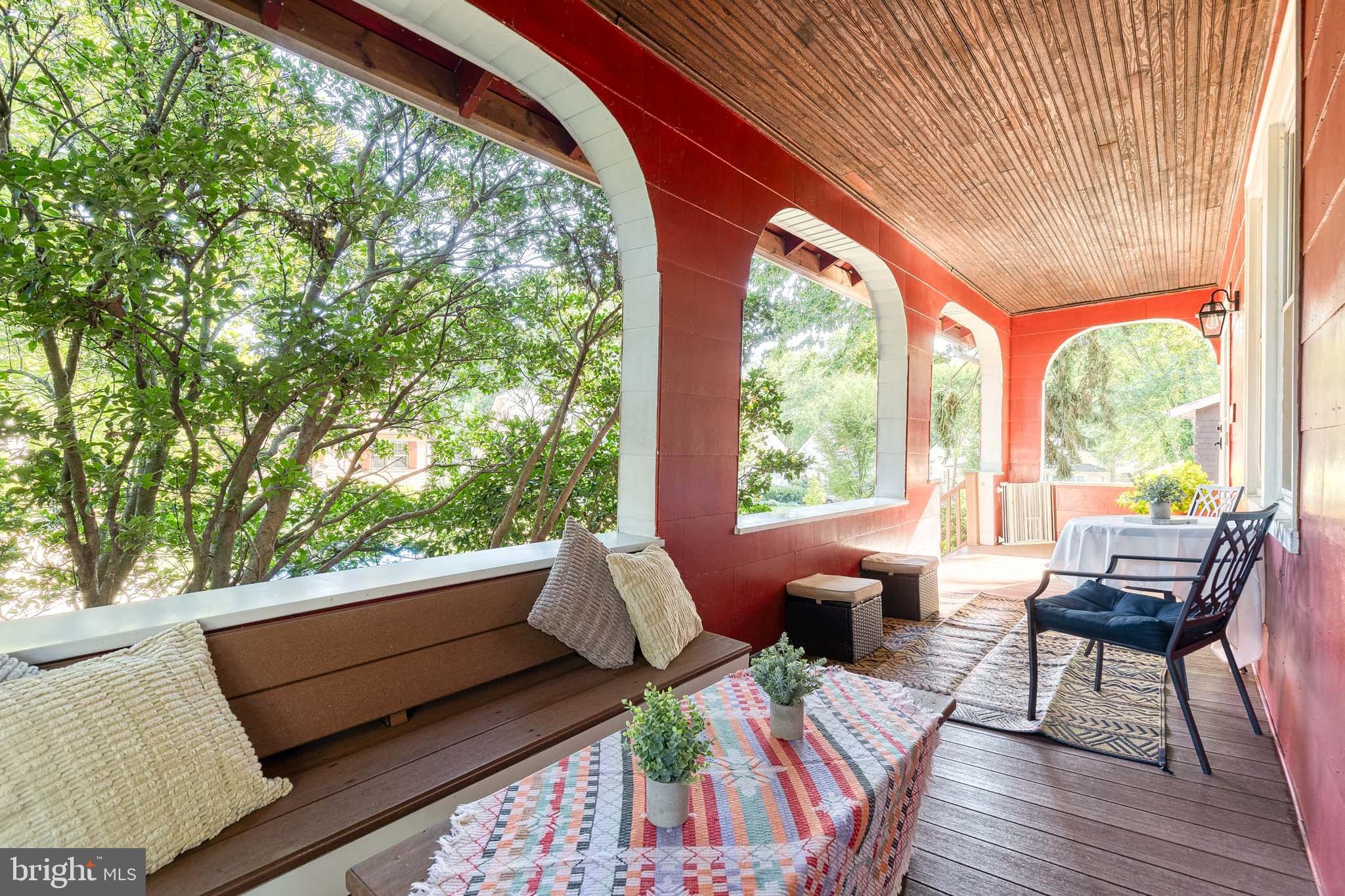 LAKE WALKER - Residential