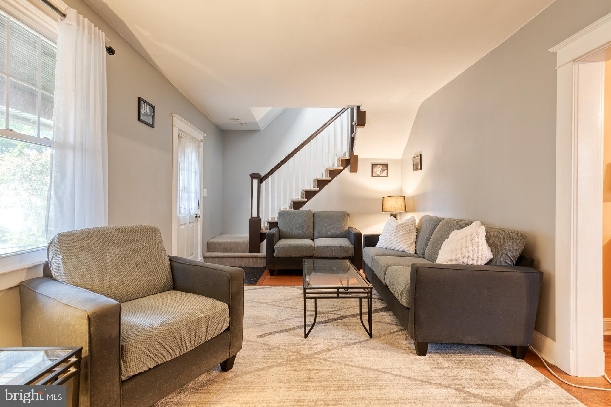 LAKE WALKER - Residential