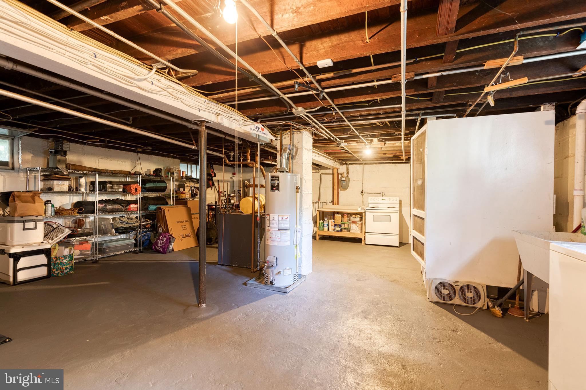 LAKE WALKER - Residential