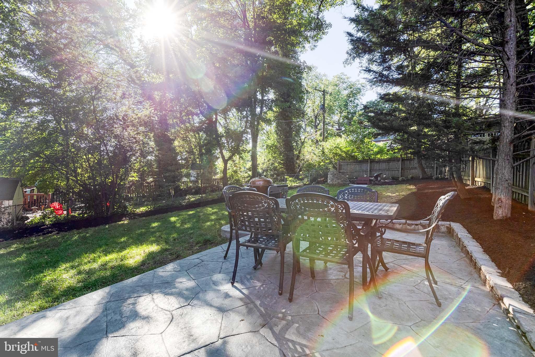 LAKE WALKER - Residential