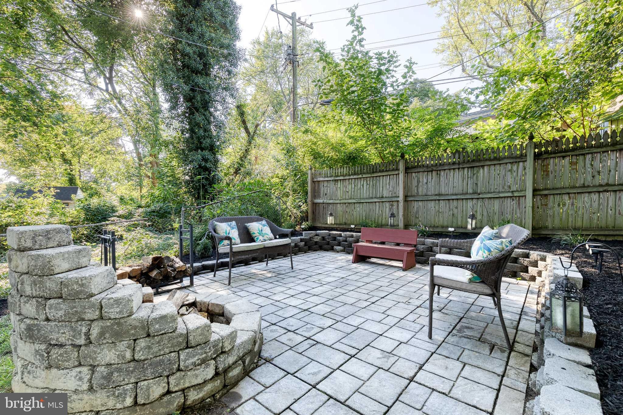 LAKE WALKER - Residential