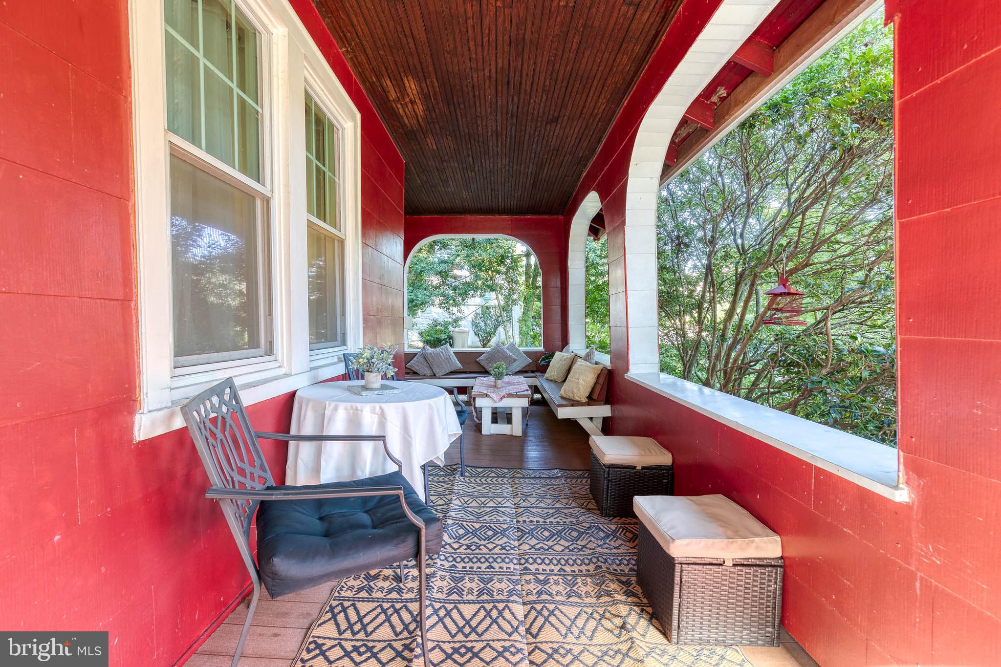 LAKE WALKER - Residential