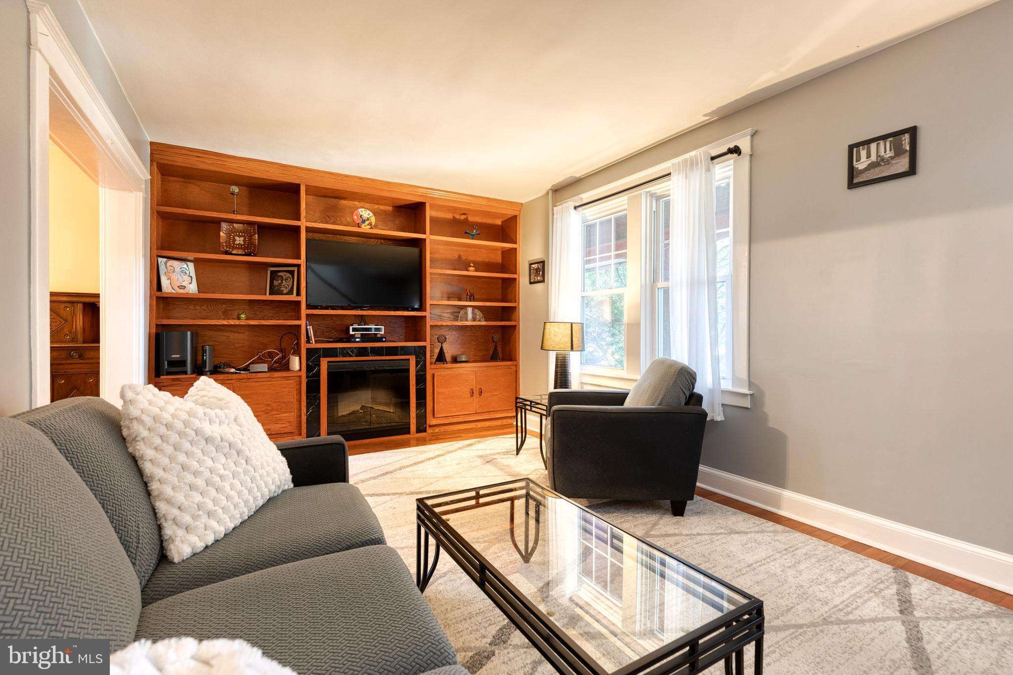 LAKE WALKER - Residential