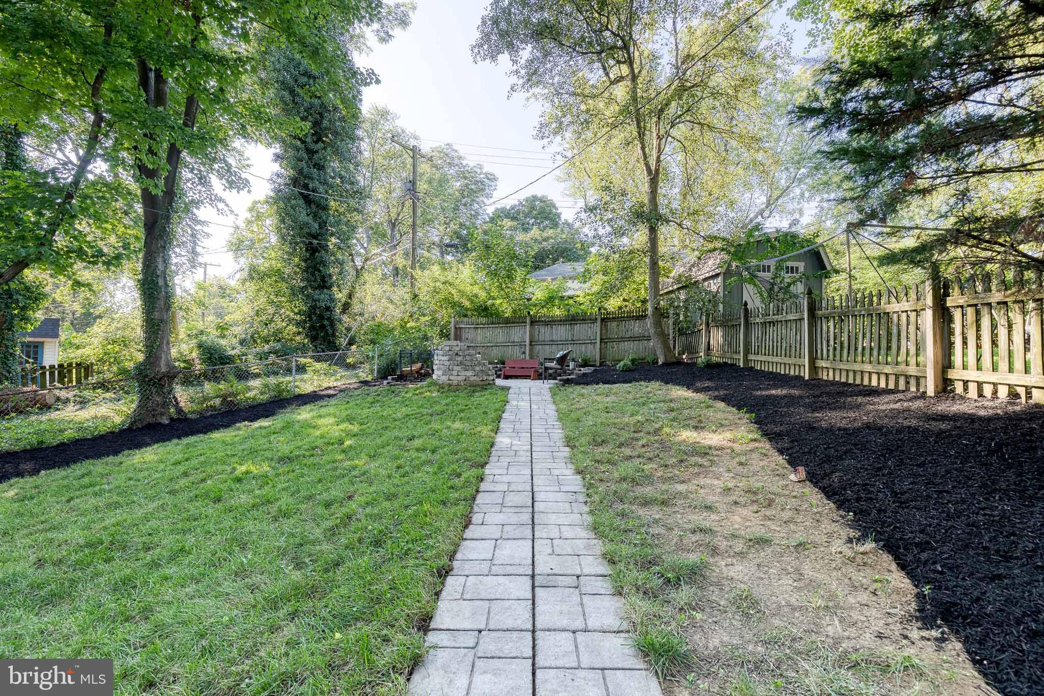 LAKE WALKER - Residential