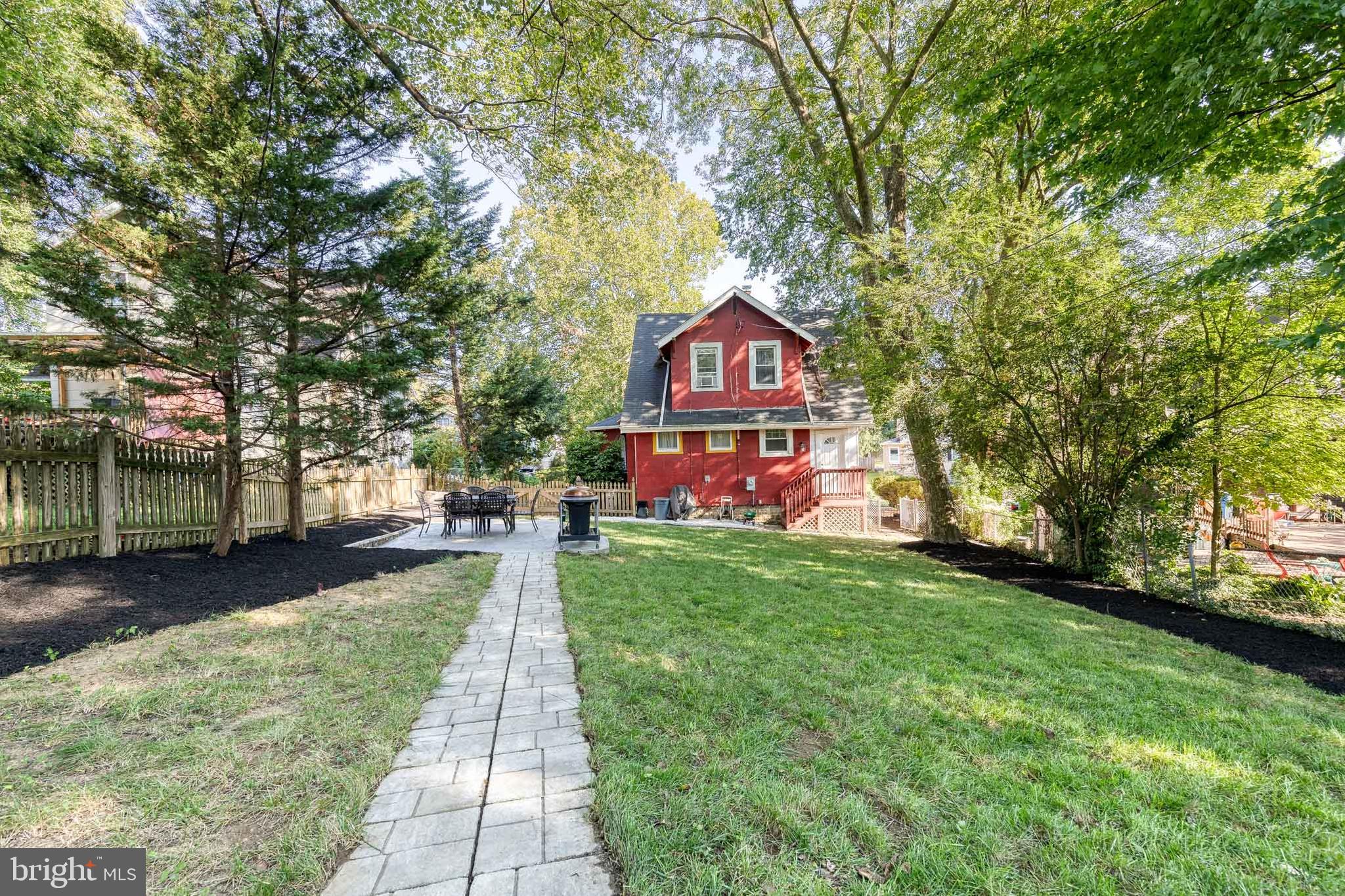 LAKE WALKER - Residential