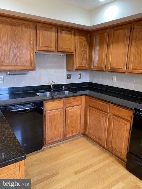 HERITAGE ESTATES - Residential Lease