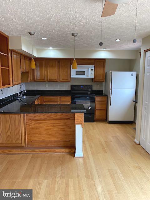 HERITAGE ESTATES - Residential Lease