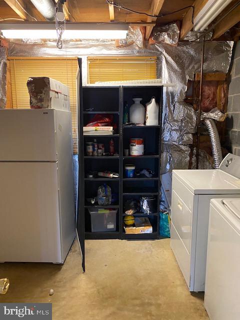 HERITAGE ESTATES - Residential Lease