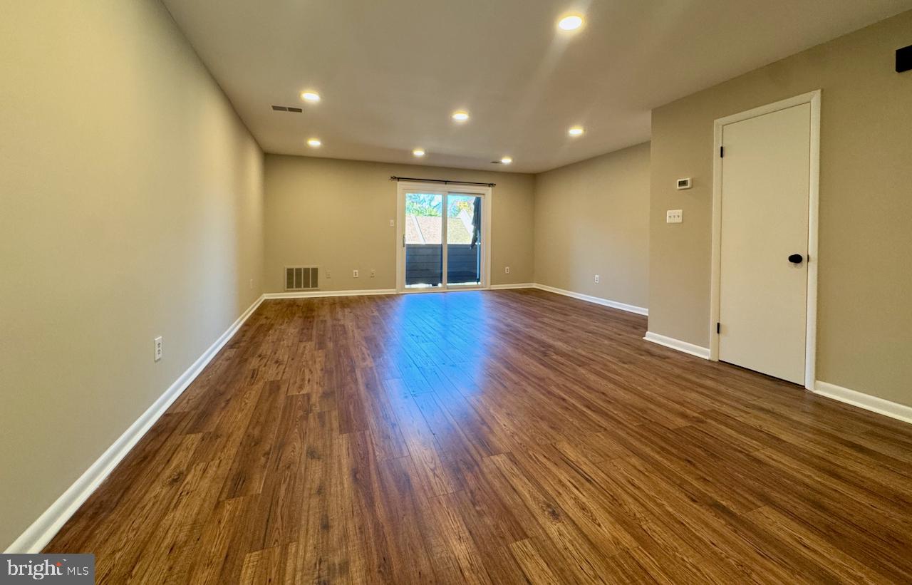 STEPPES OF BARCROFT - Residential Lease