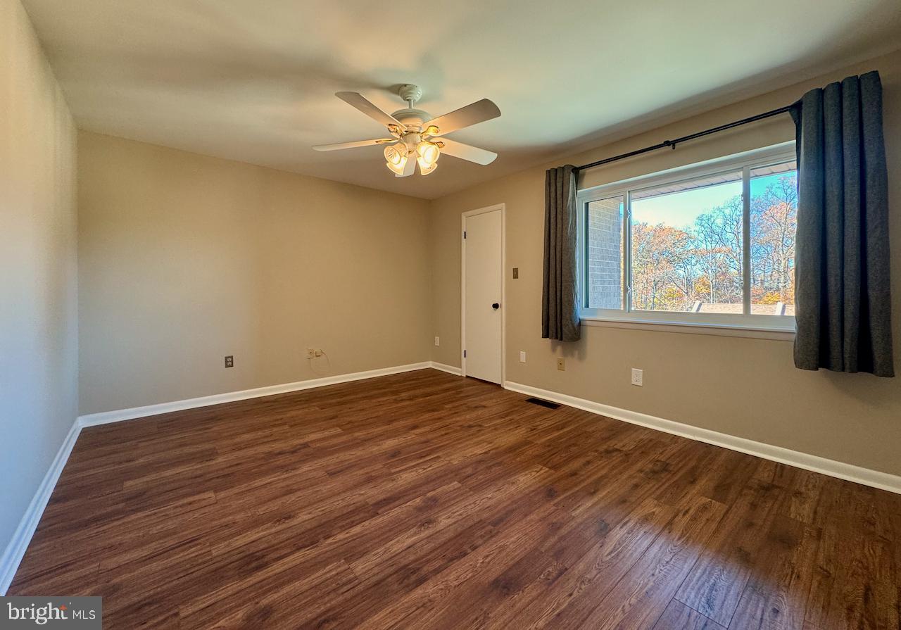 STEPPES OF BARCROFT - Residential Lease