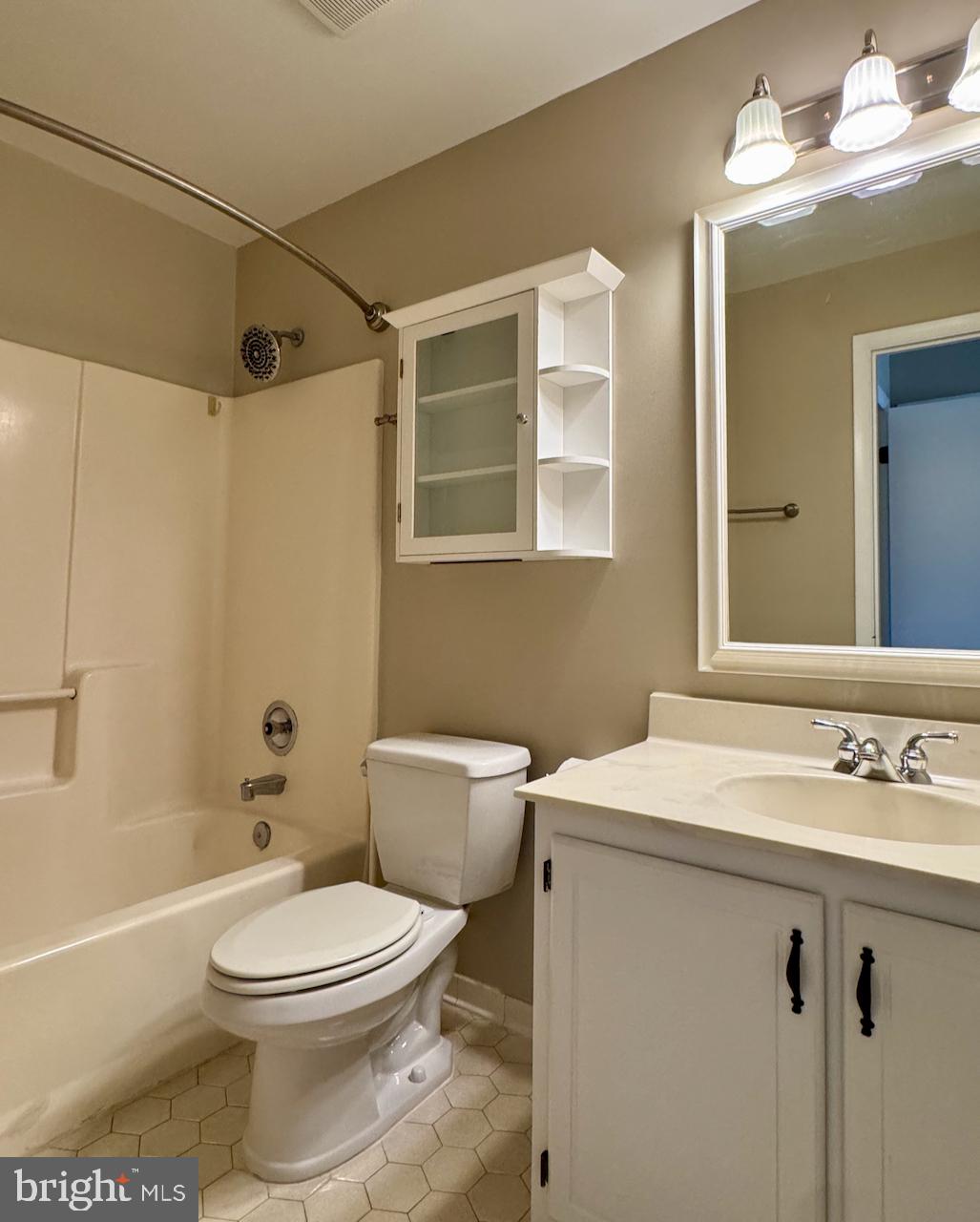 STEPPES OF BARCROFT - Residential Lease