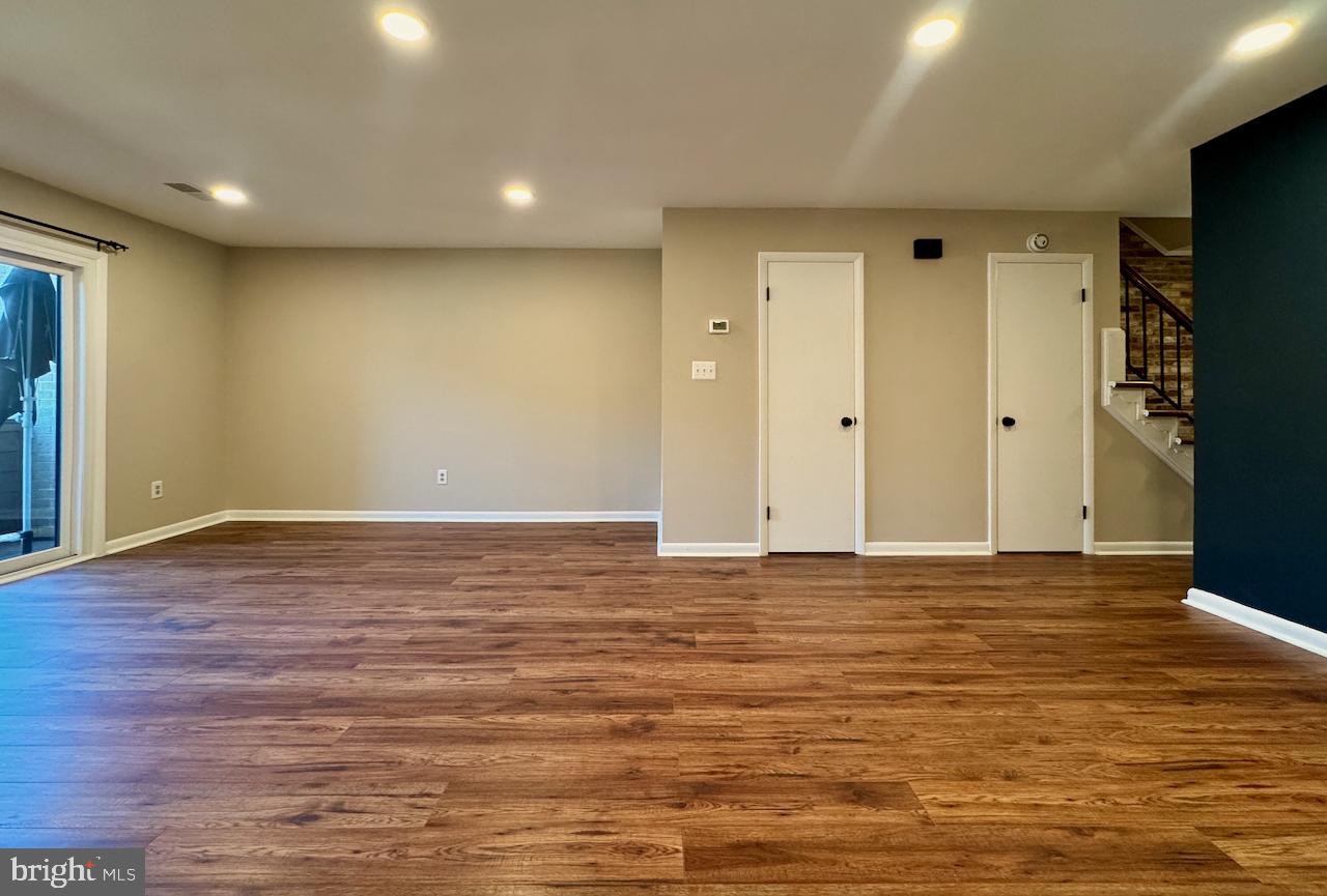 STEPPES OF BARCROFT - Residential Lease