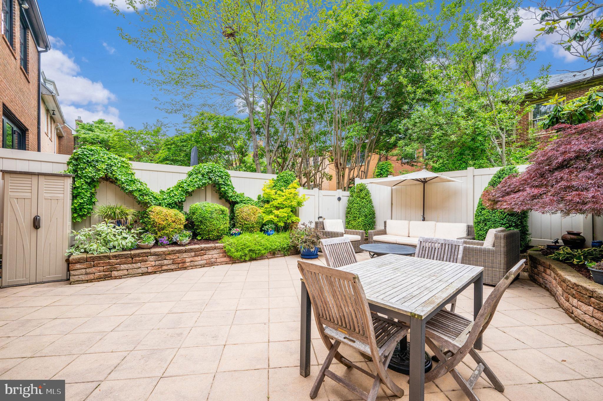 BRANDT TOWNHOUSE - Residential