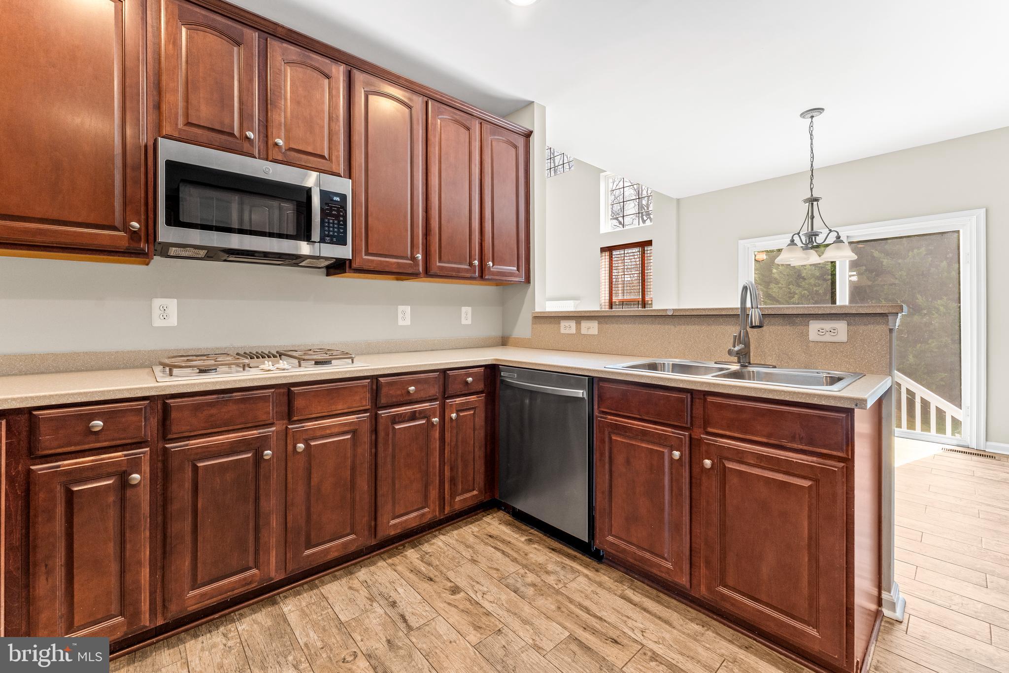 CARRIAGE HILL AT FALLS - Residential