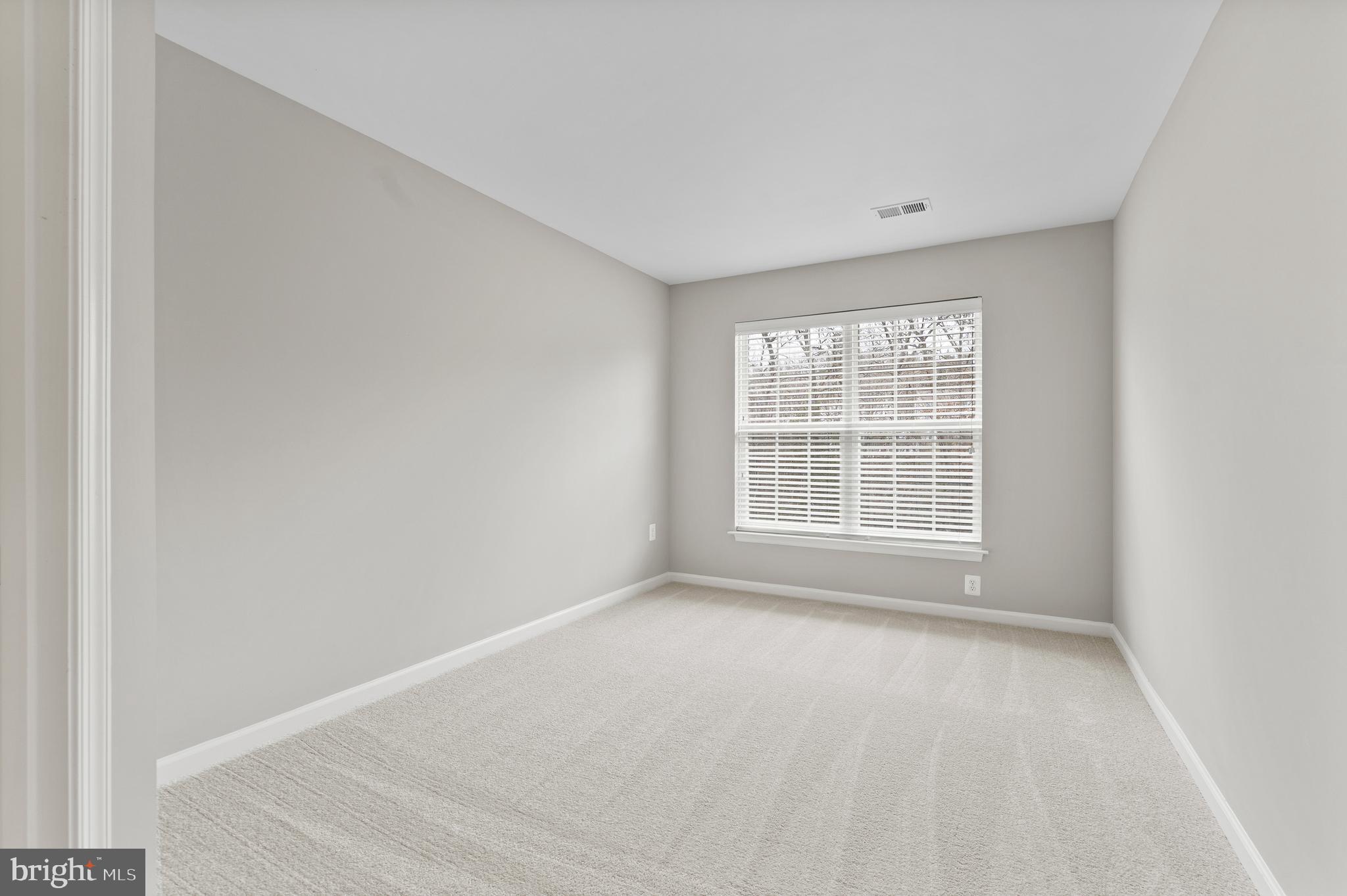 CARRIAGE HILL AT FALLS - Residential