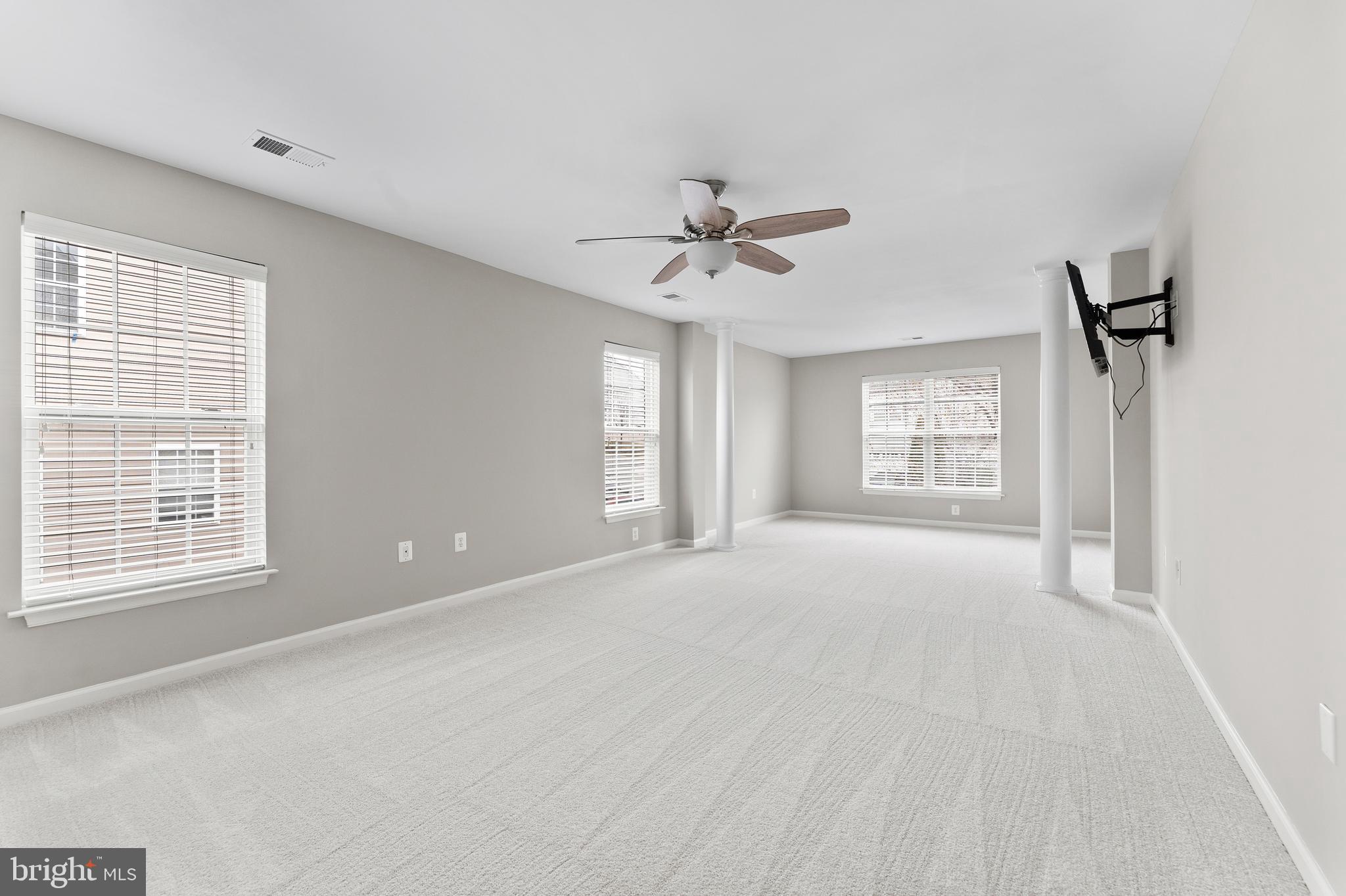 CARRIAGE HILL AT FALLS - Residential