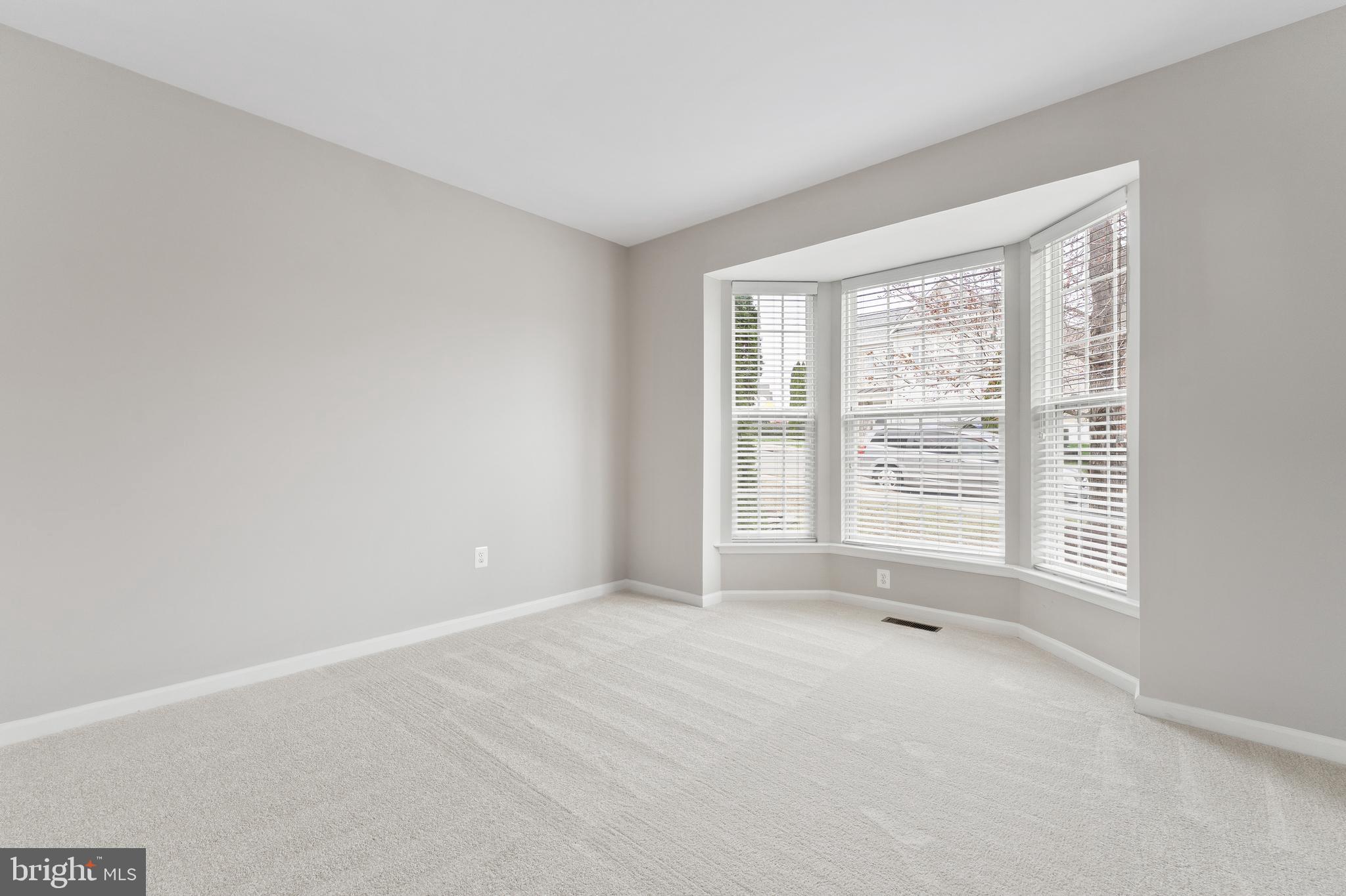 CARRIAGE HILL AT FALLS - Residential