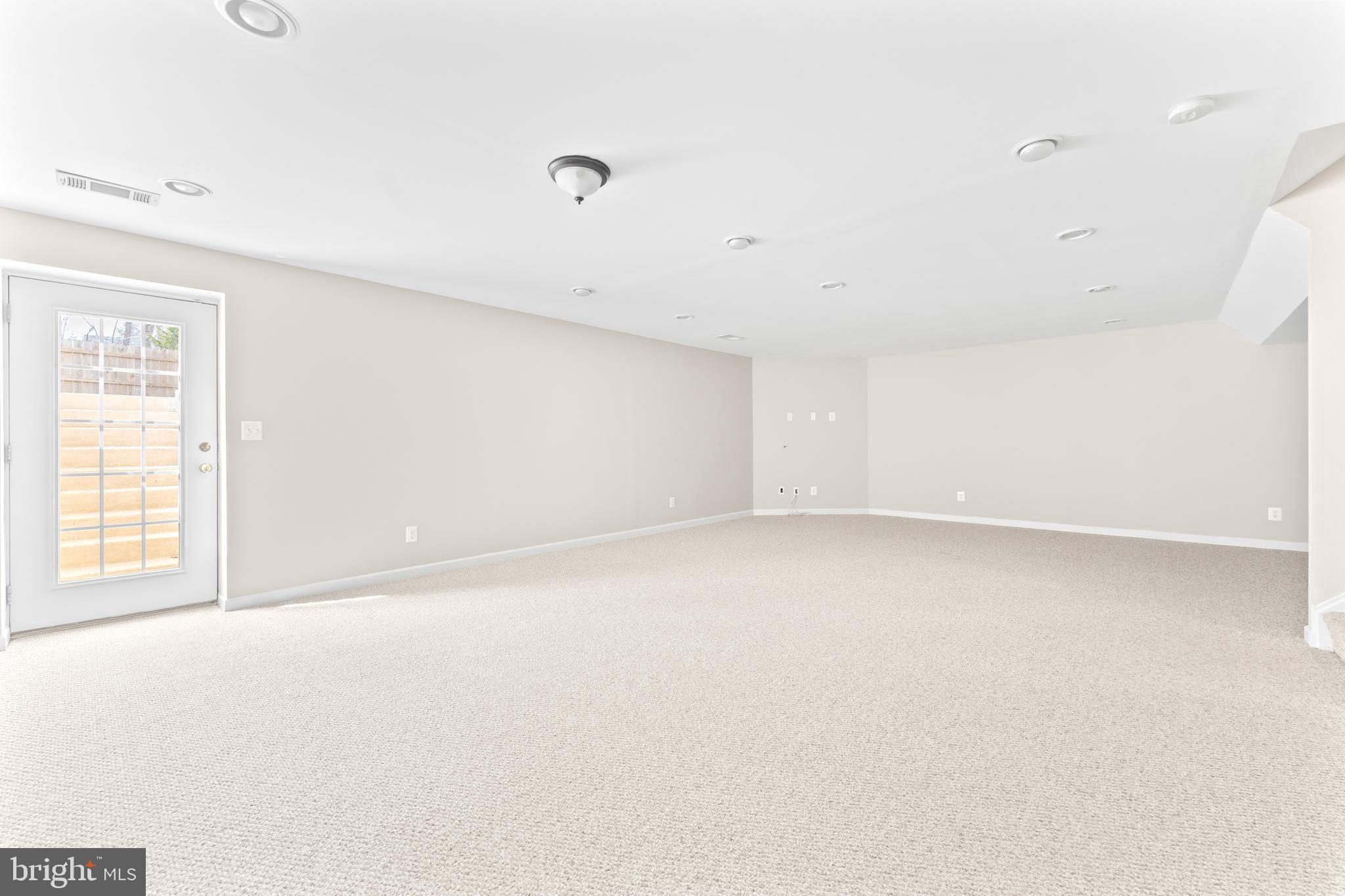 CARRIAGE HILL AT FALLS - Residential