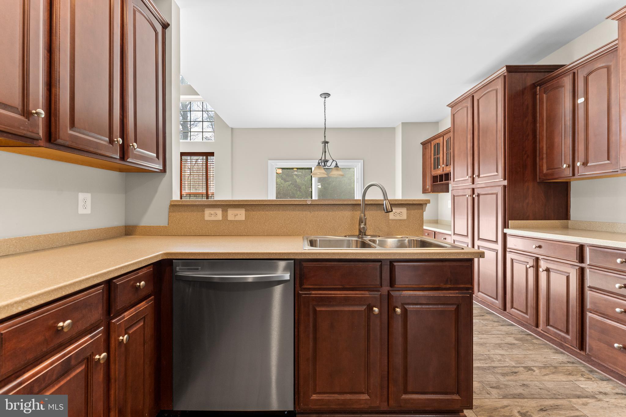 CARRIAGE HILL AT FALLS - Residential