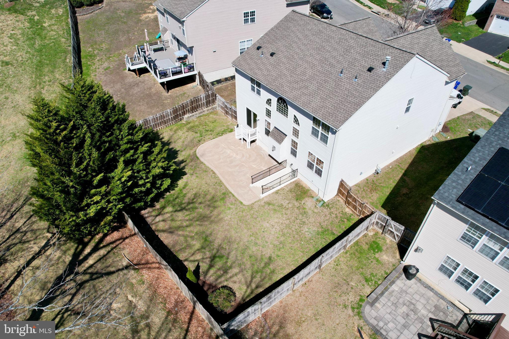 CARRIAGE HILL AT FALLS - Residential